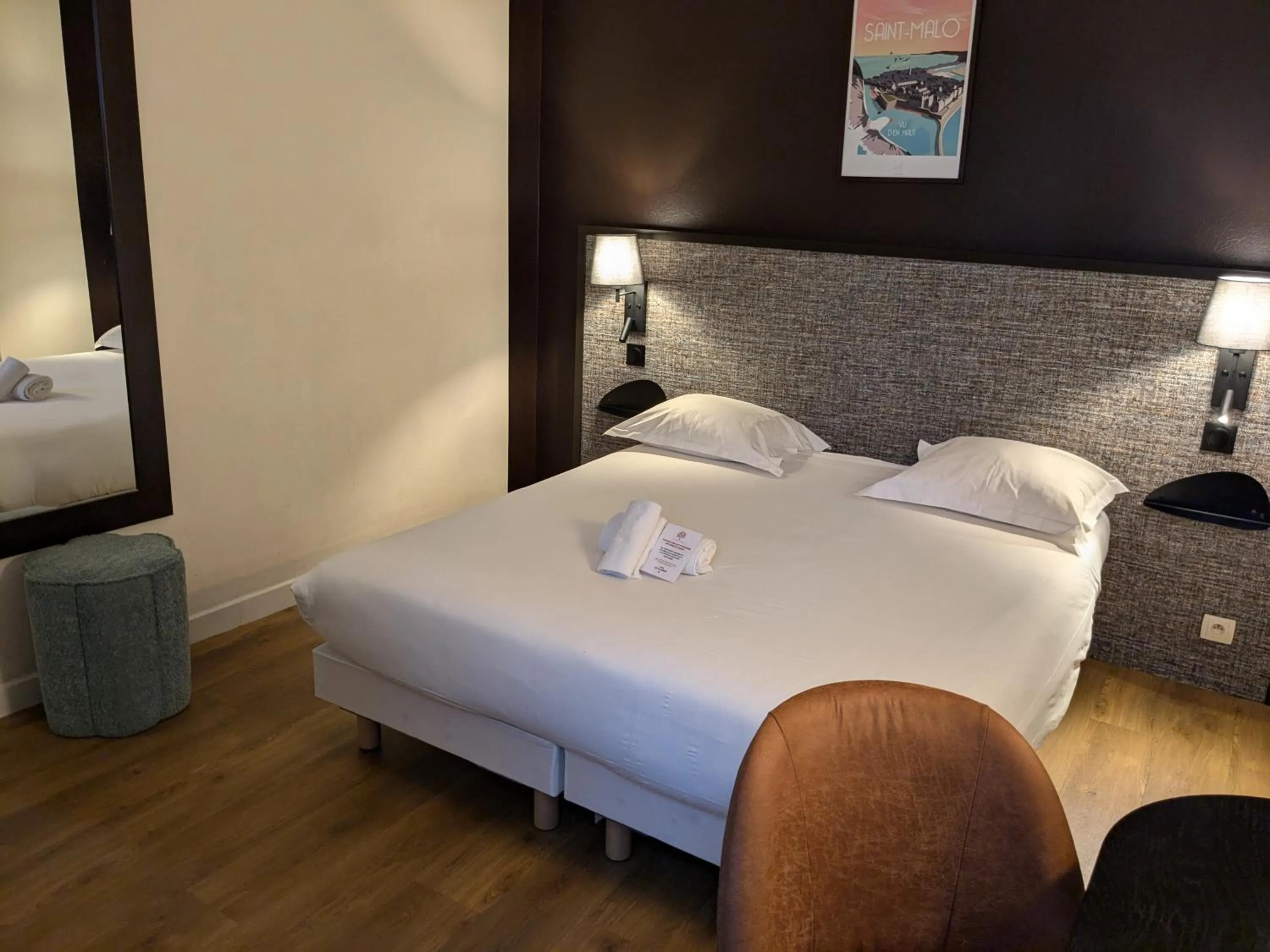 Bed in Hôtel Le Florin