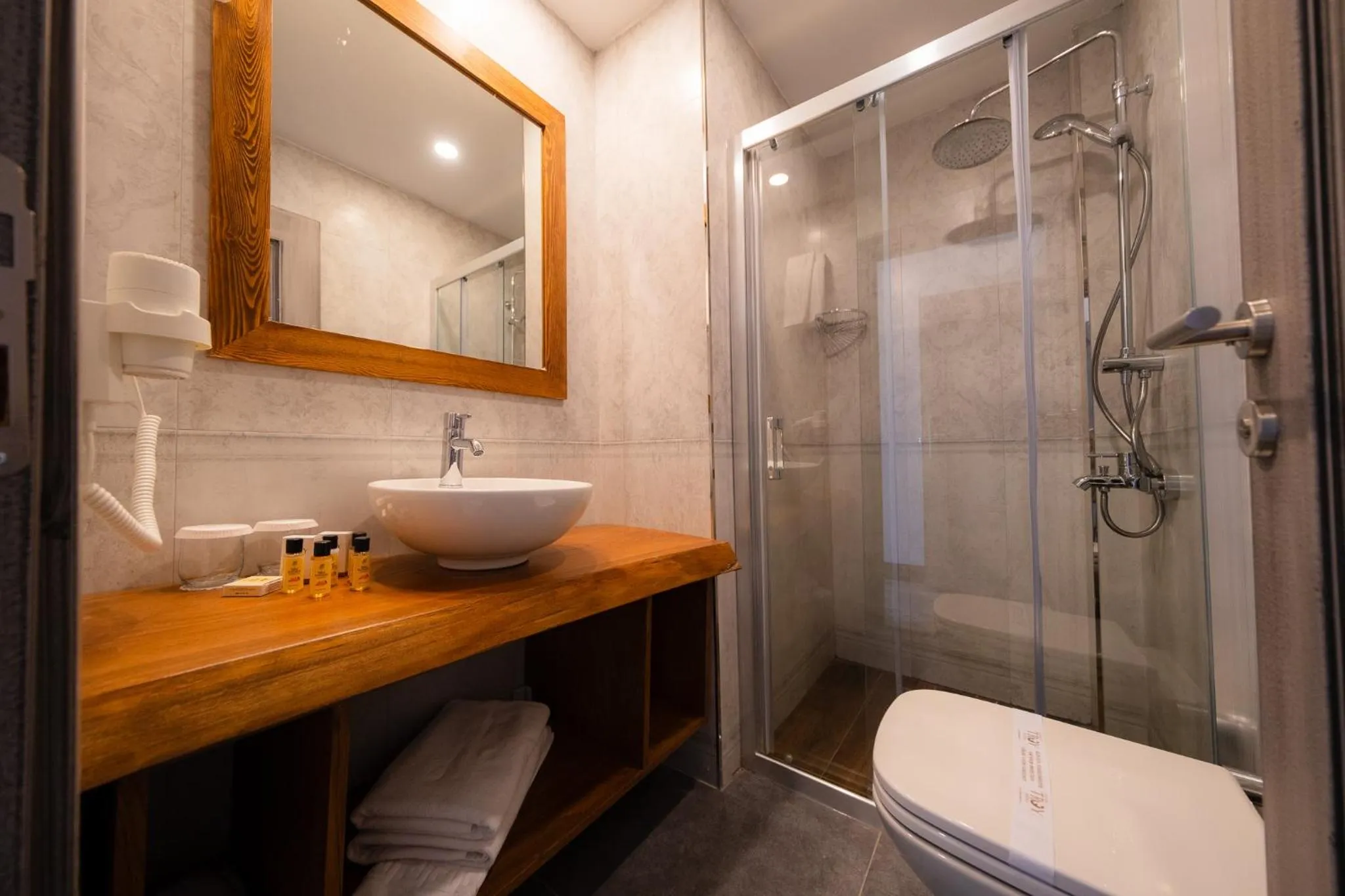 Assos Troy Port Hotel