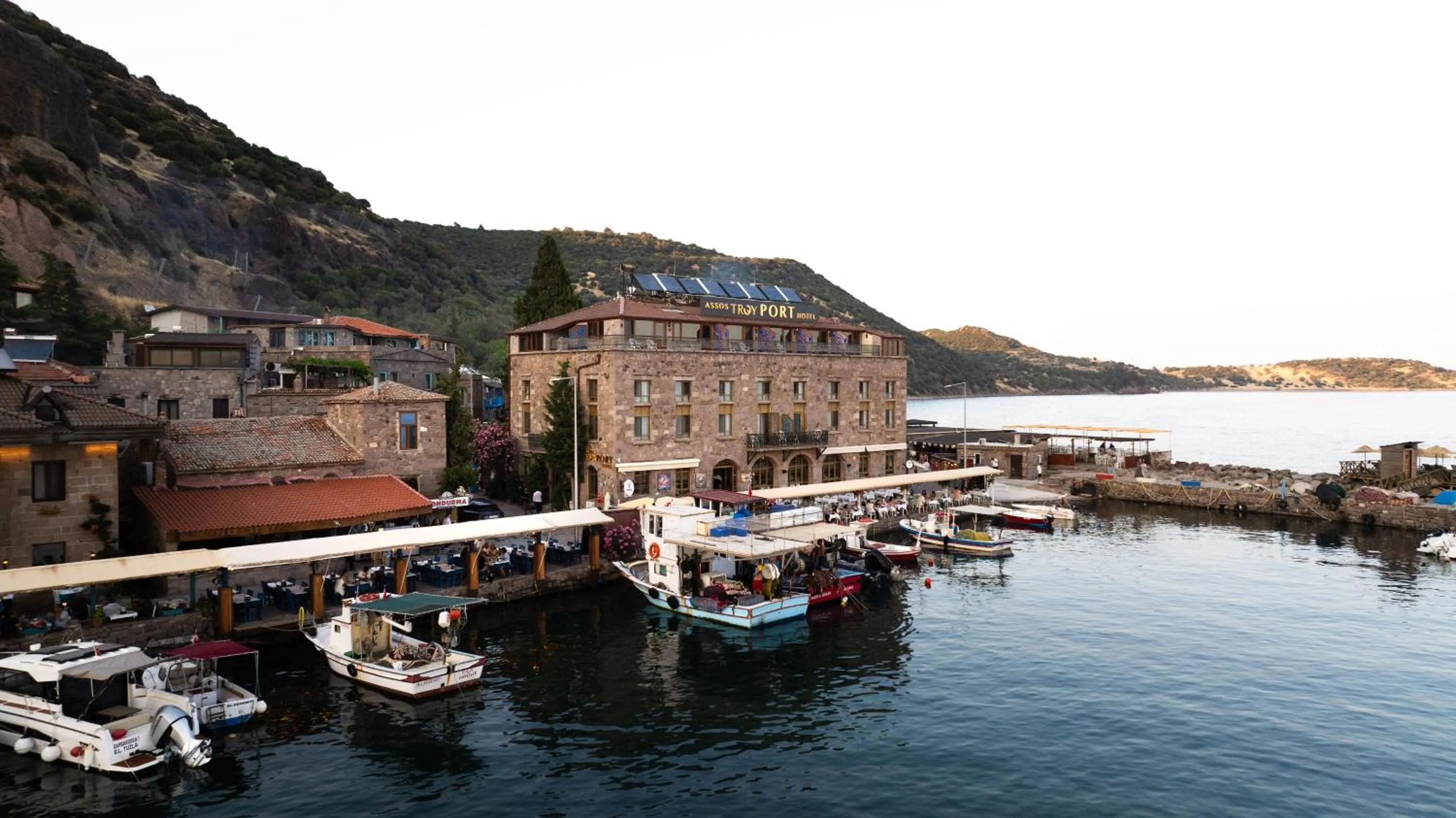 Assos Troy Port Hotel