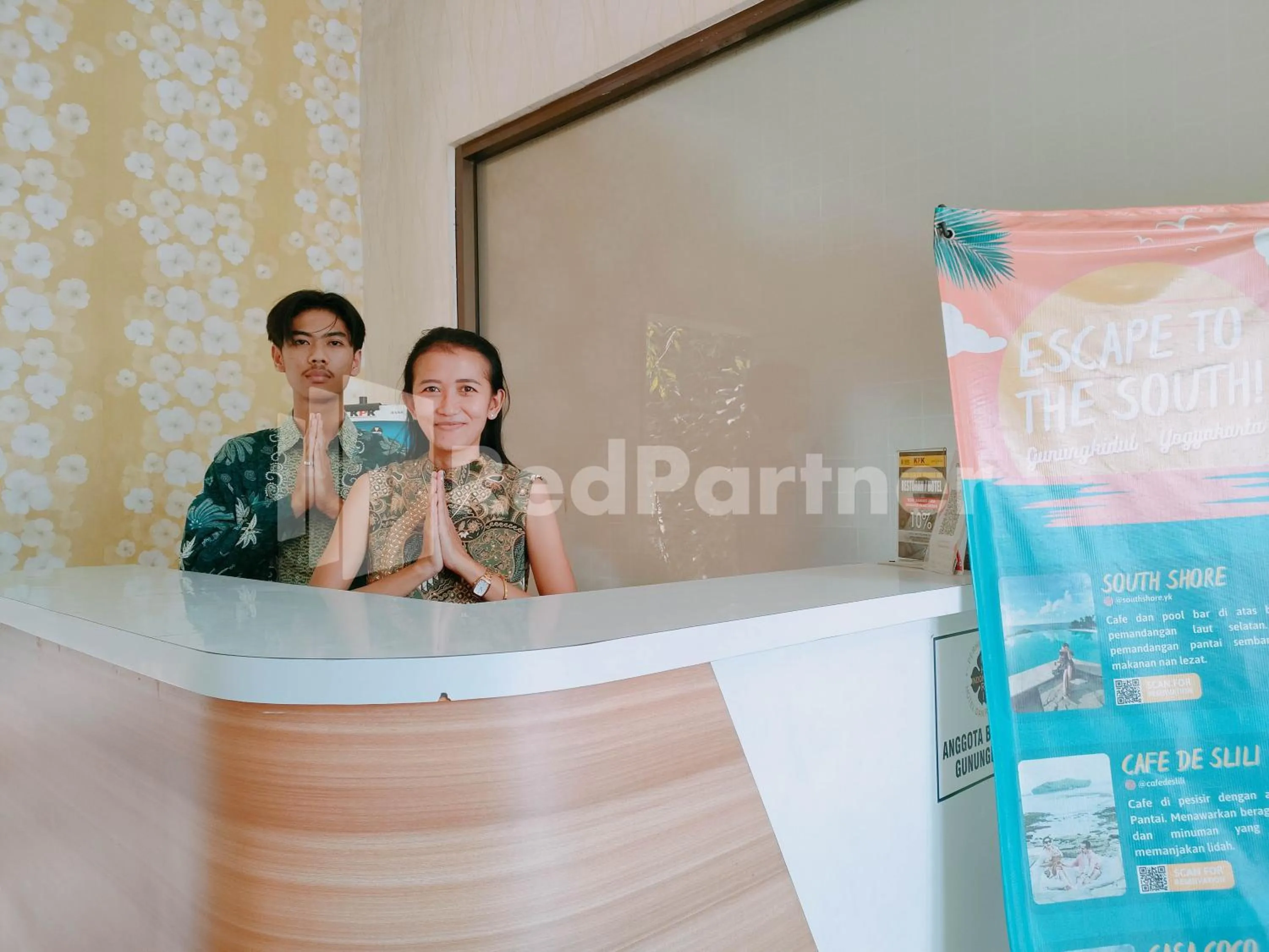 Lobby or reception in Calida Hotel Mitra RedDoorz near Alun Alun Wonosari