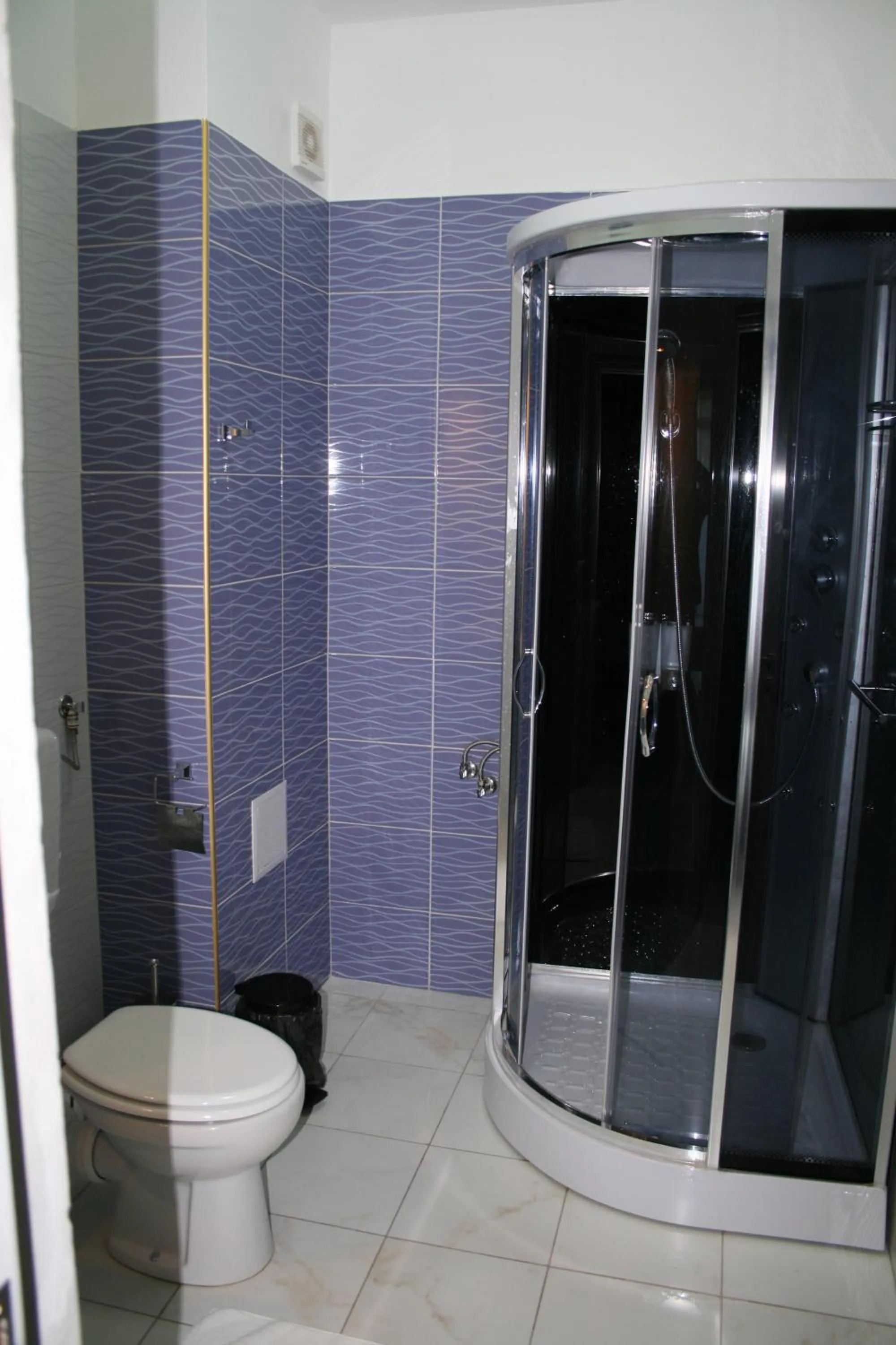 Photo of the whole room in Hotel Hyperion