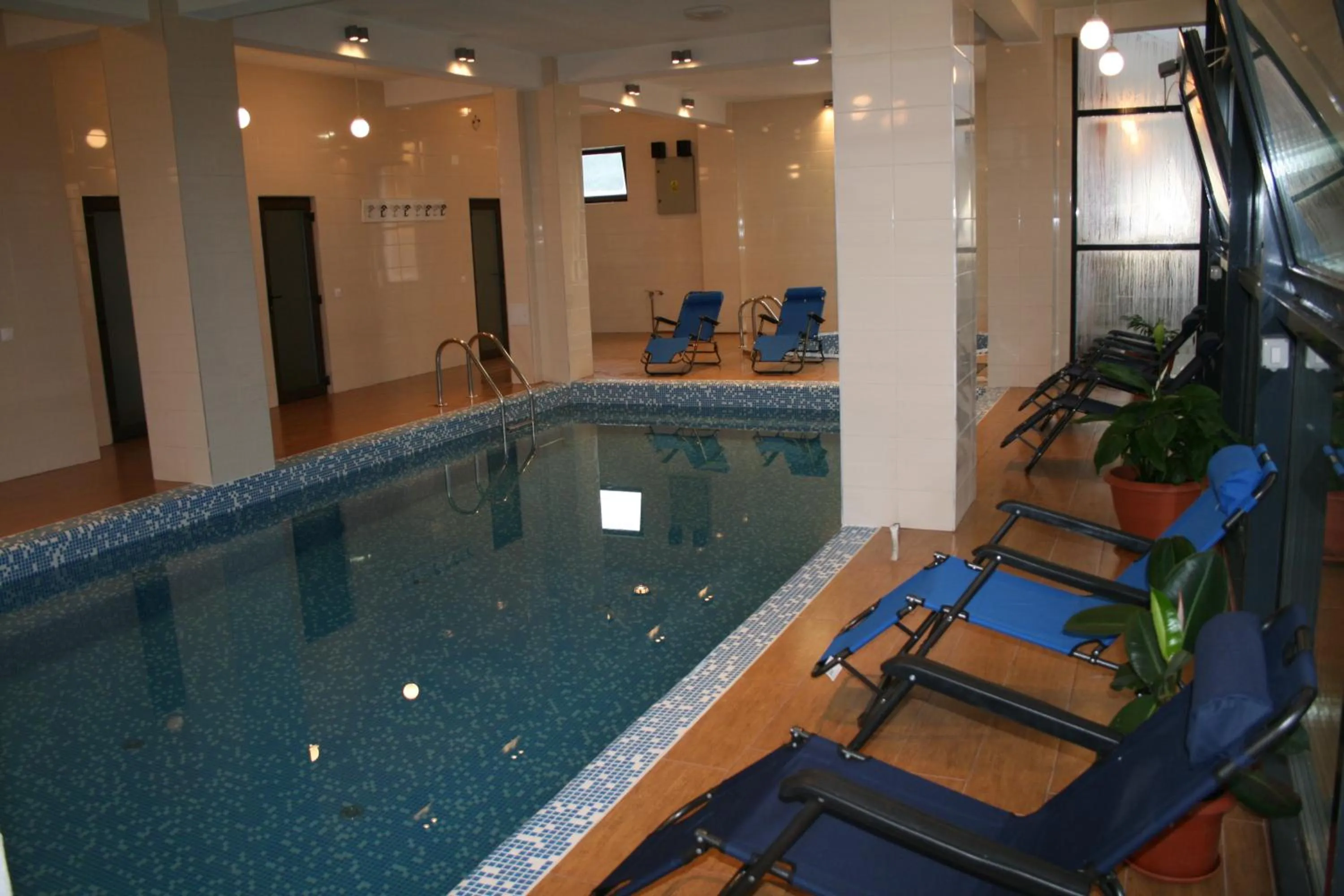 Swimming pool in Hotel Hyperion