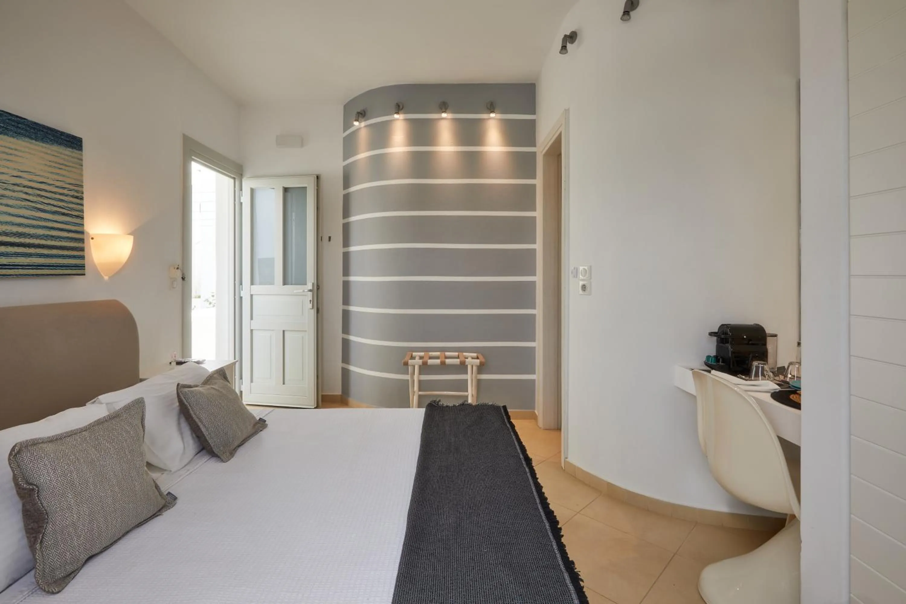 Bedroom, Bed in Romantica Suites