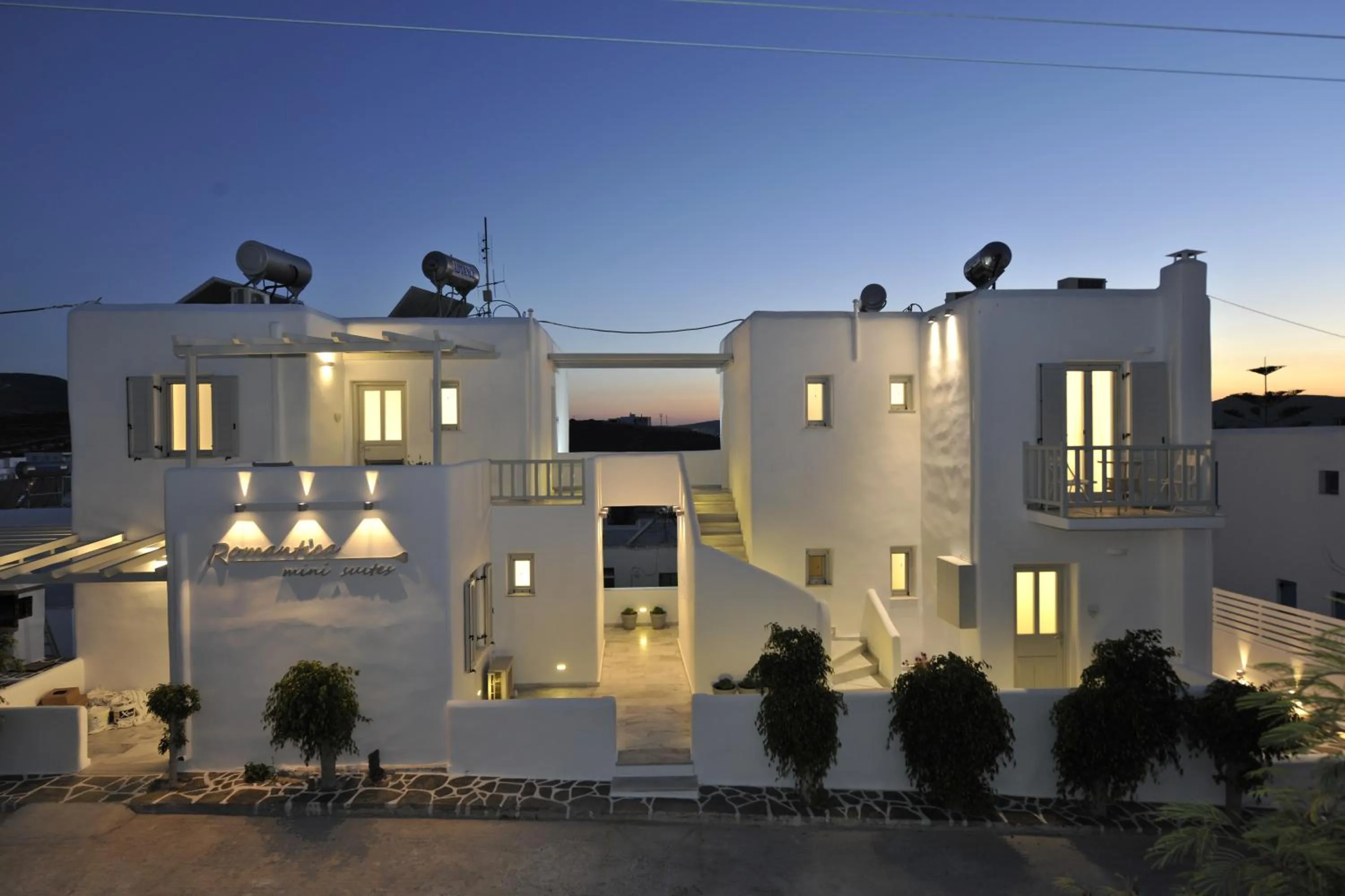 Facade/entrance in Romantica Suites