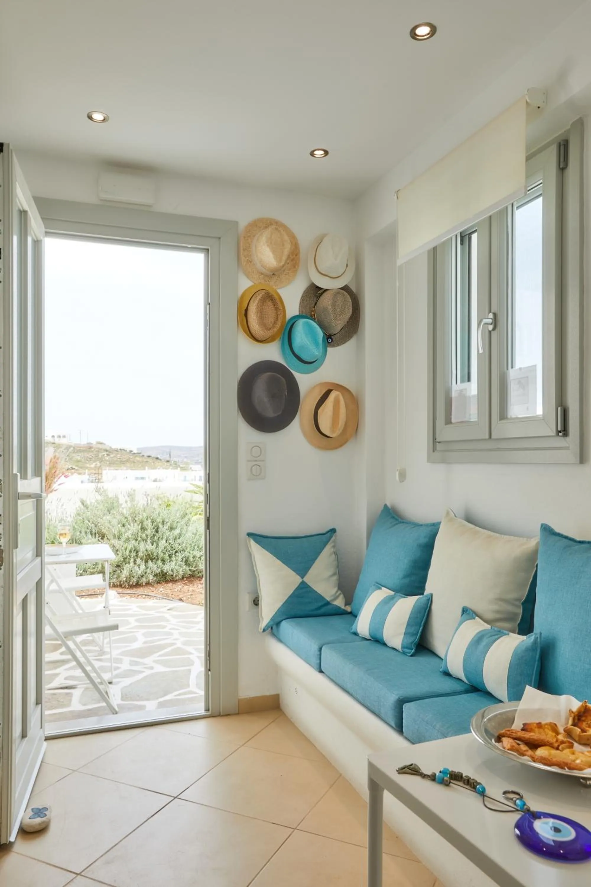 Lobby or reception in Romantica Suites