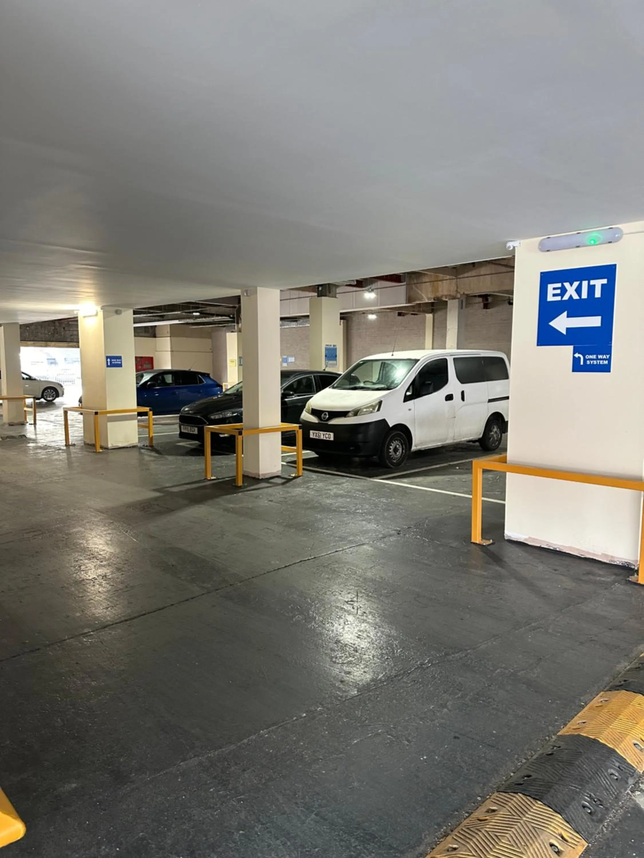 Maze apartments and rooms Free parking