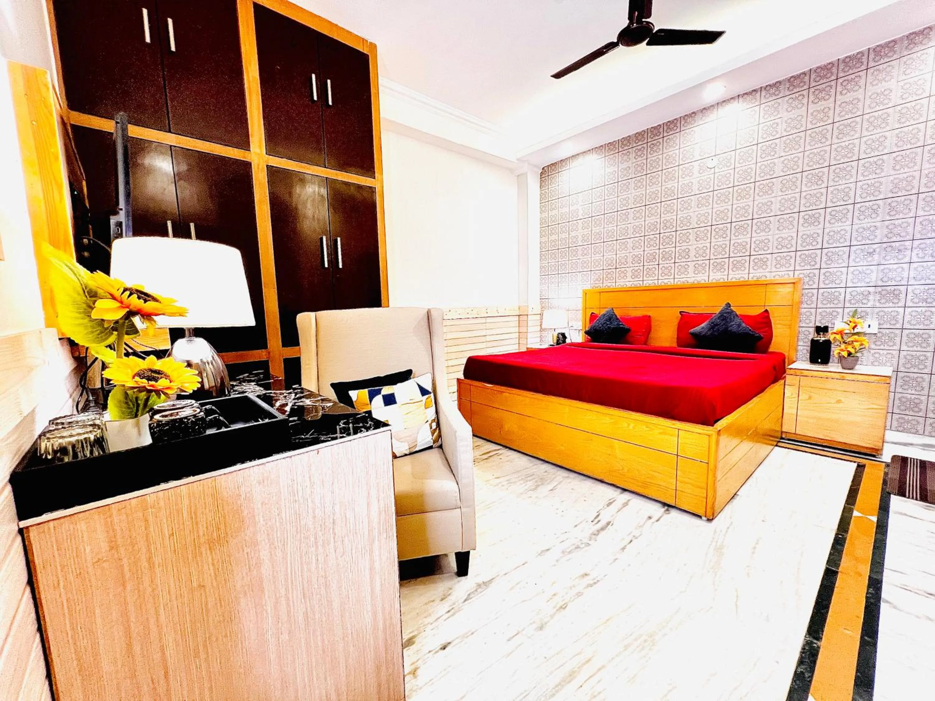 Bed in Divine Inn Hotel Near Rajouri Garden Main Market