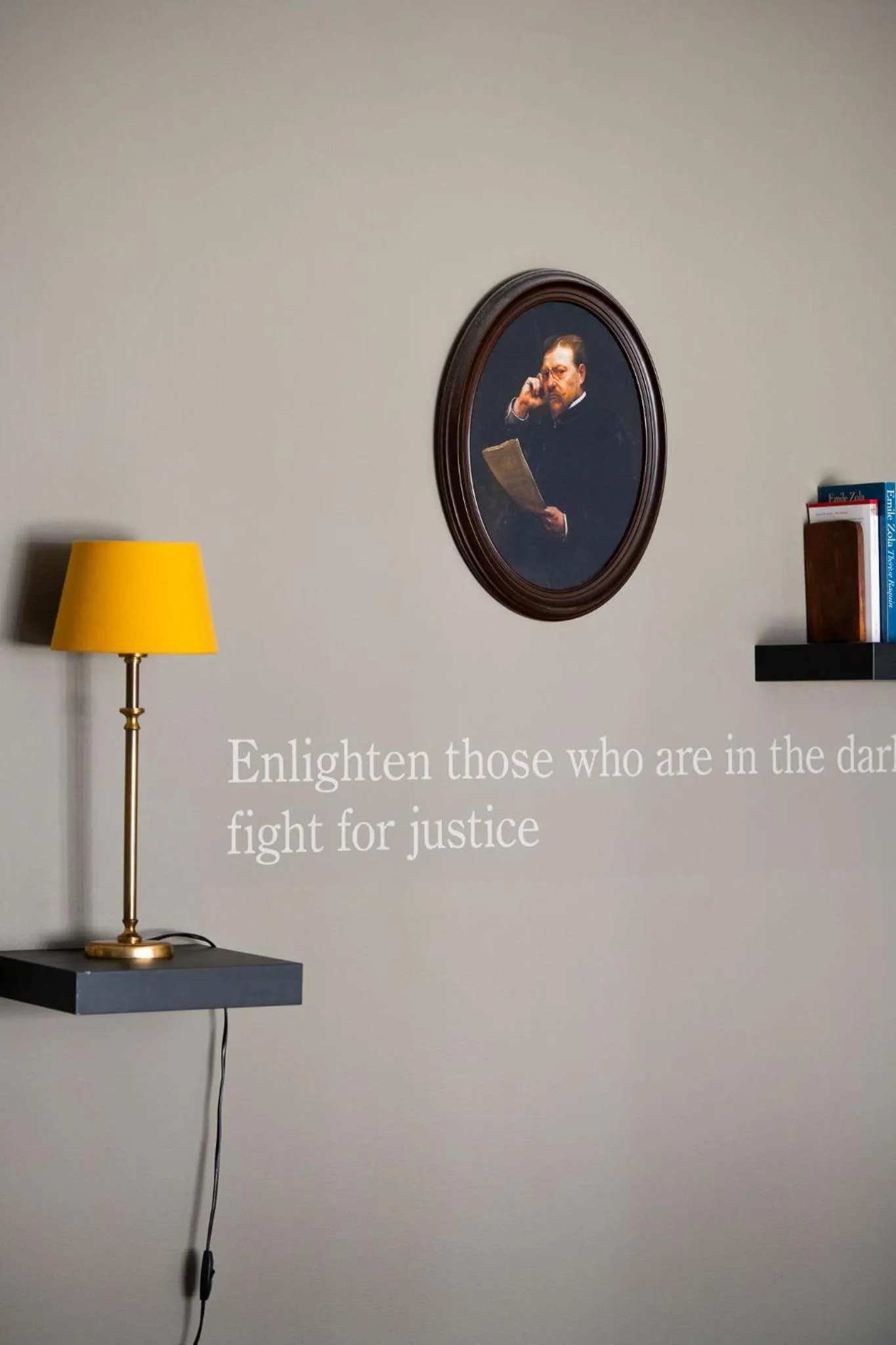 Bedroom in Hotel de Wereld