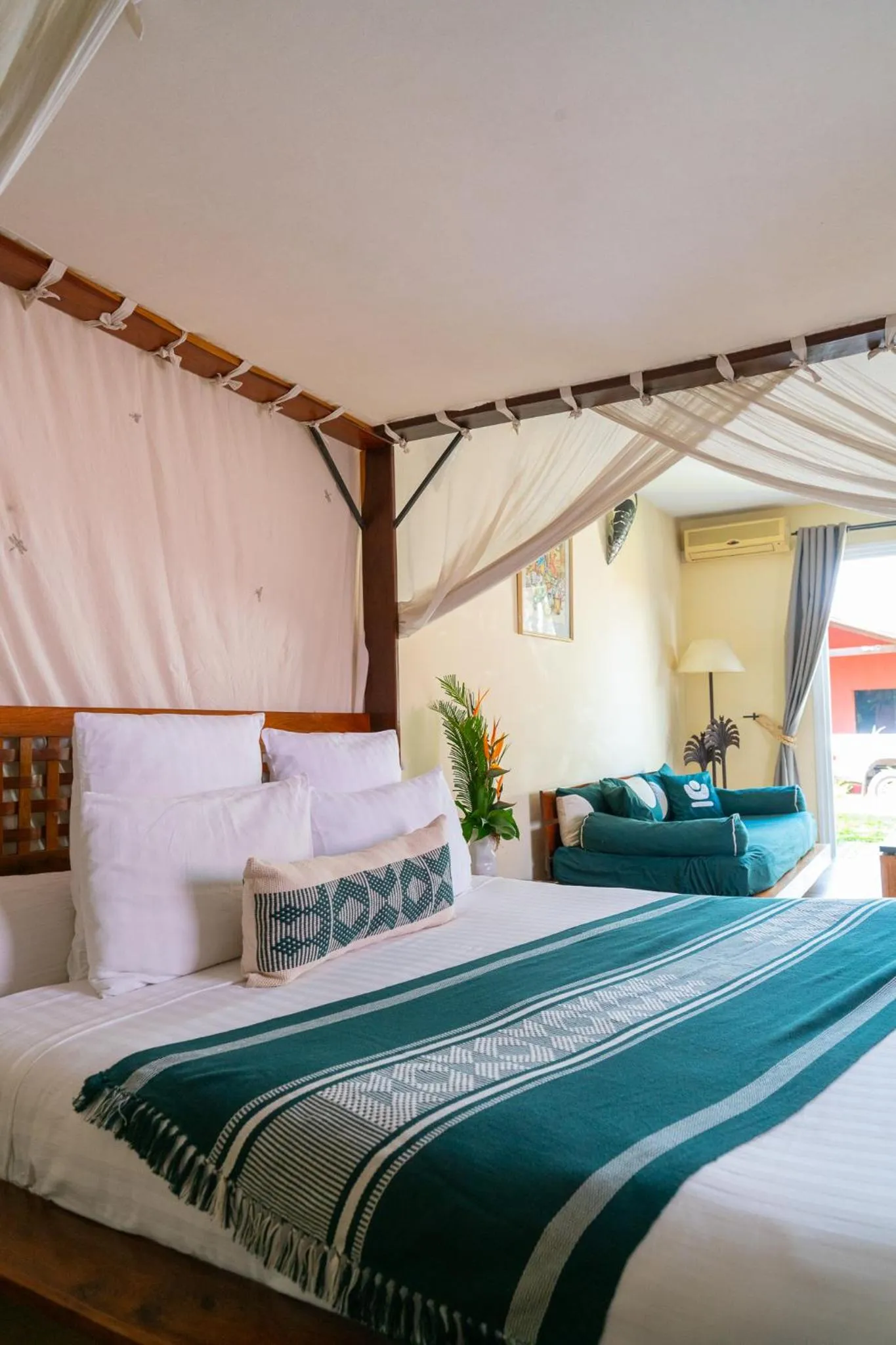 Bed in Relais des Plateaux & Spa– Ivato International Airport