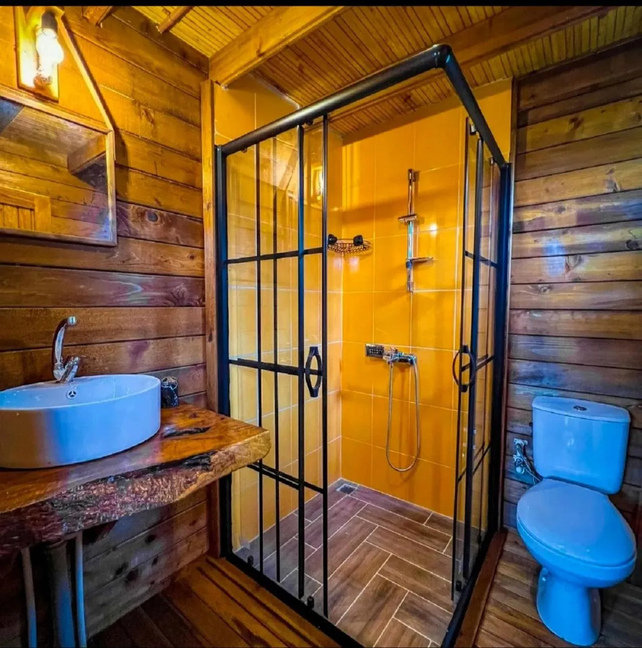 Bathroom in Sapanca Şeker Bungalov