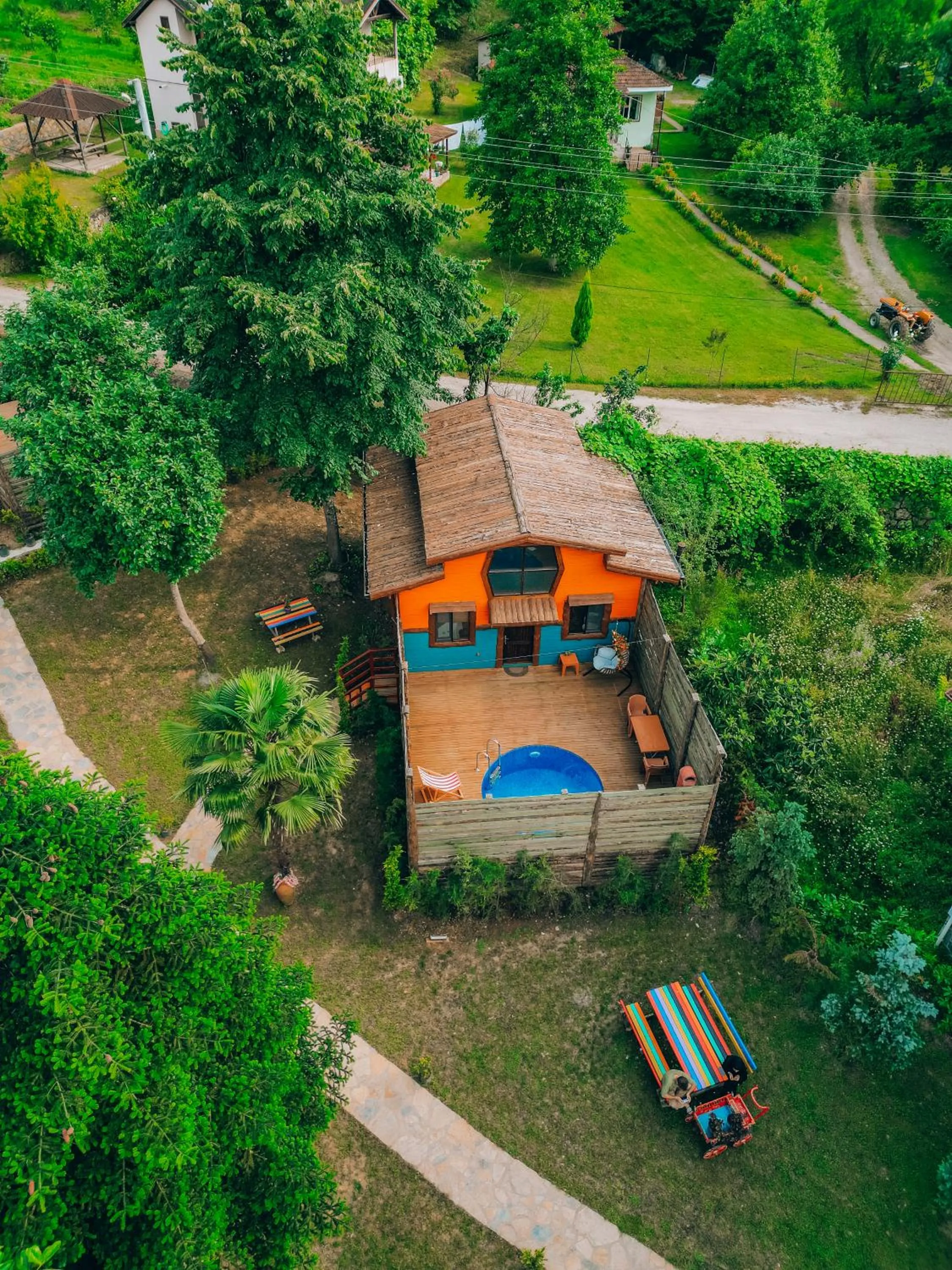 Property building in Sapanca Şeker Bungalov