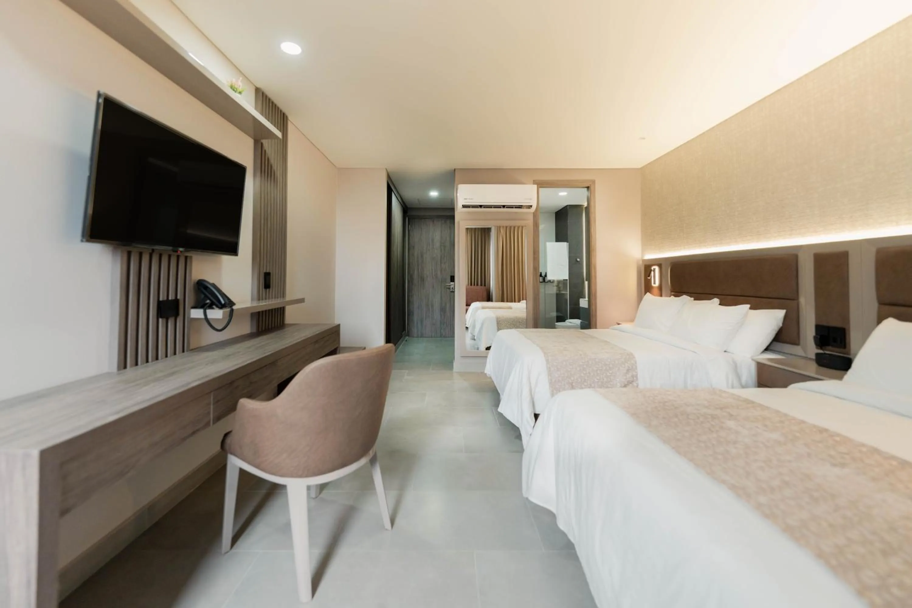 TV and multimedia, Bed in Amari Living Suites