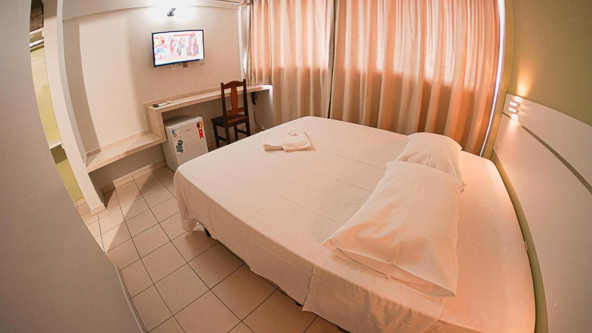 Deluxe Single Room - single occupancy in Sir Hotel