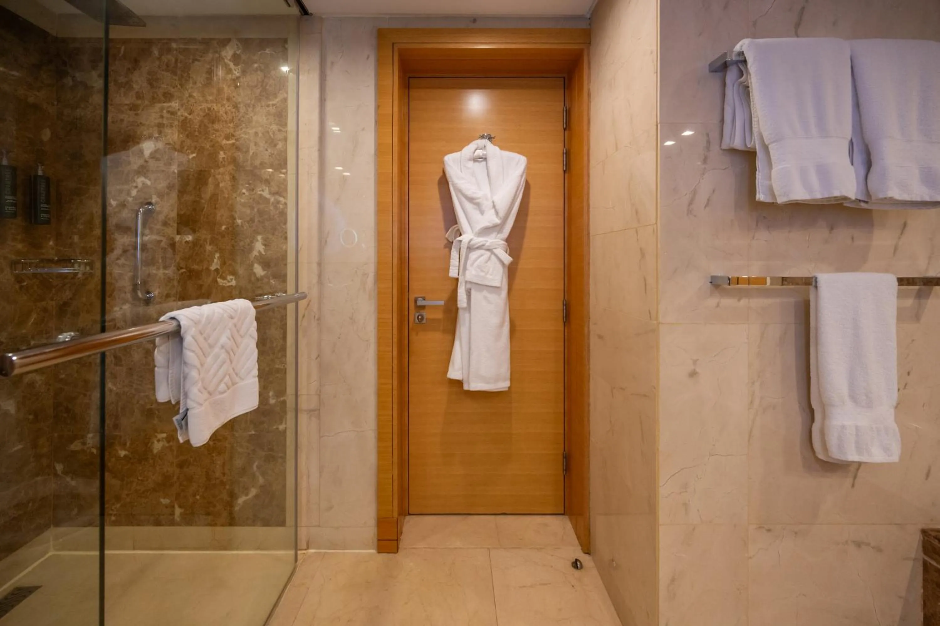 Shower in DoubleTree by Hilton Hotel Riyadh - Al Muroj Business Gate