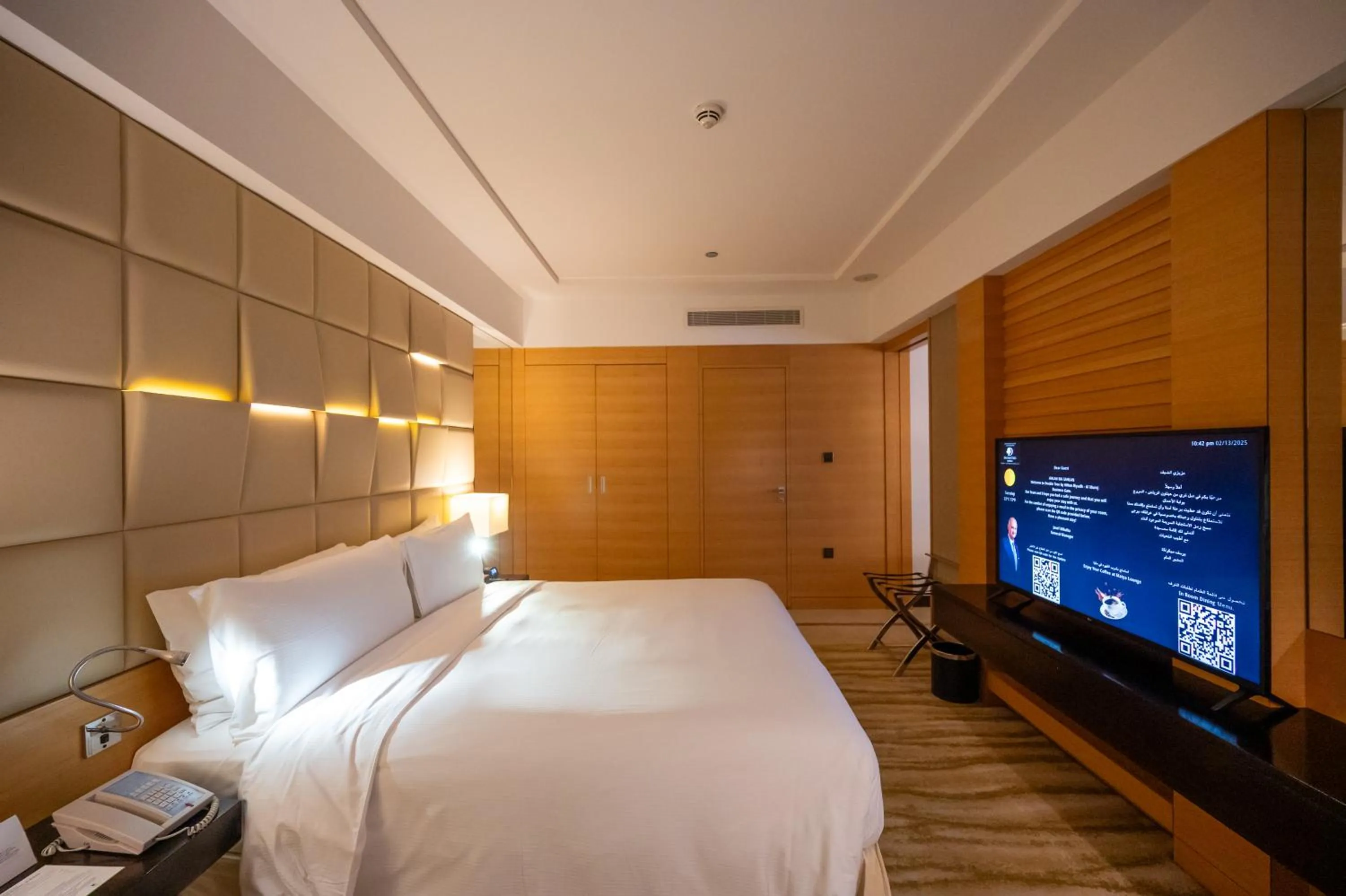 Bed in DoubleTree by Hilton Hotel Riyadh - Al Muroj Business Gate