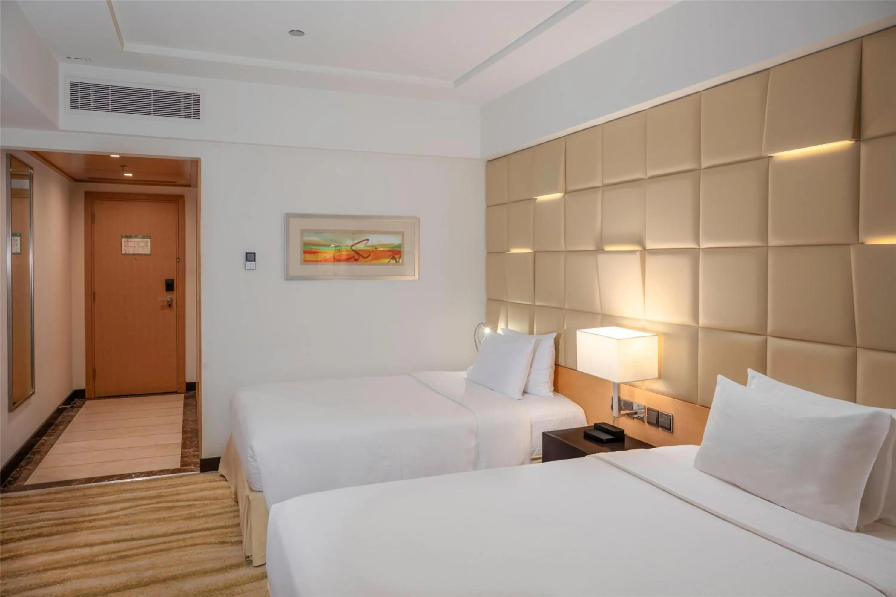 Bed in DoubleTree by Hilton Hotel Riyadh - Al Muroj Business Gate