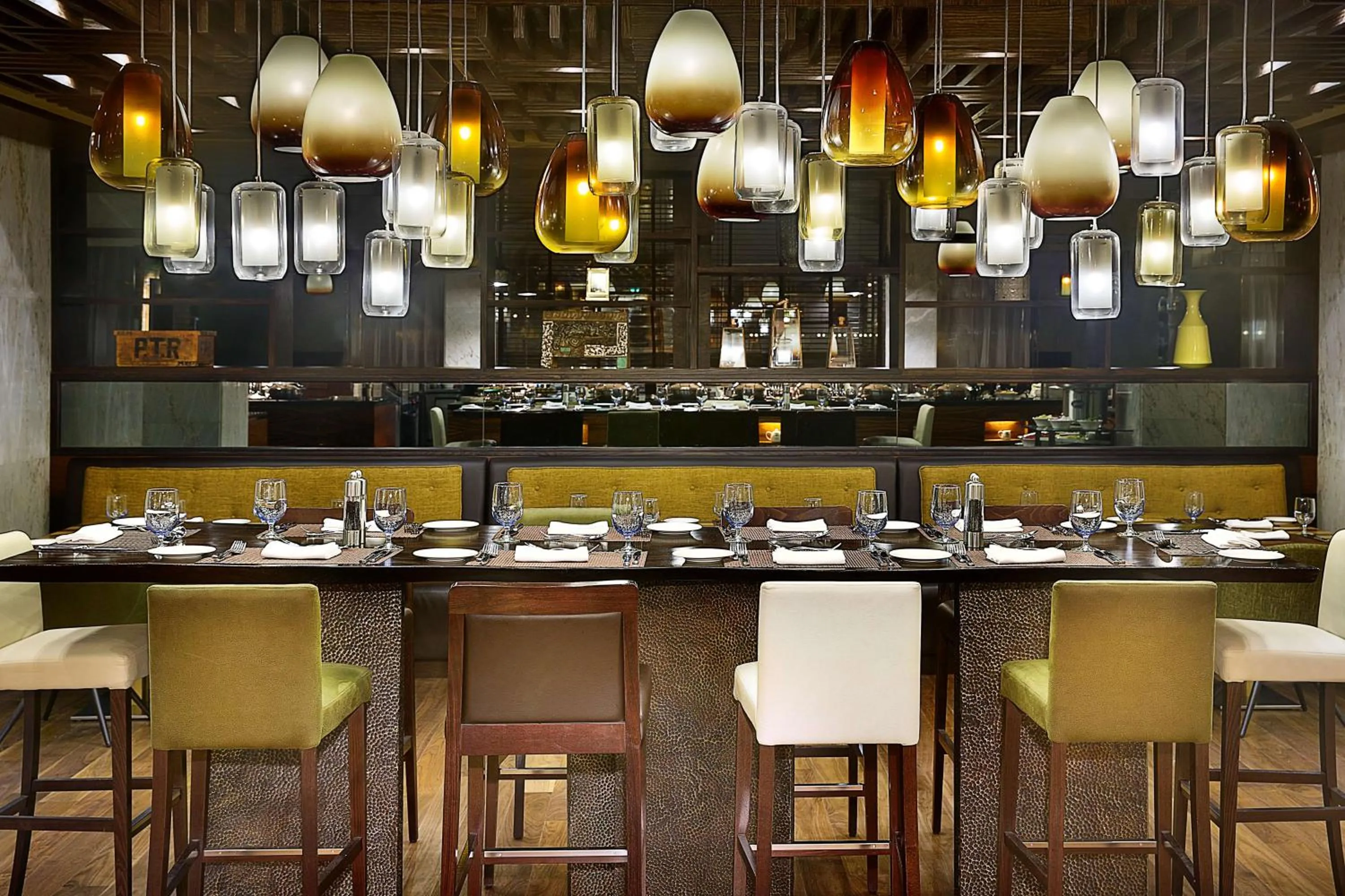 Restaurant/places to eat in DoubleTree by Hilton Hotel Riyadh - Al Muroj Business Gate