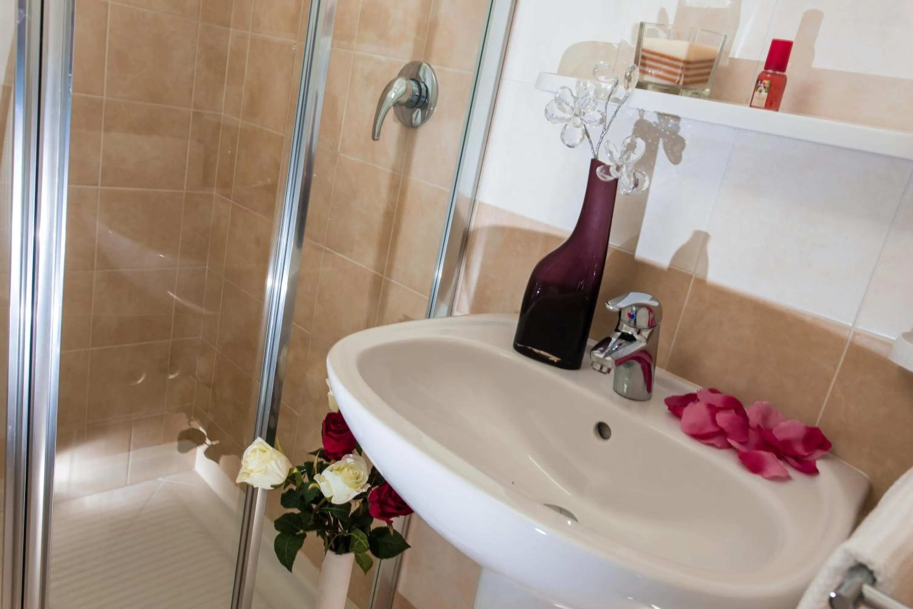 Bathroom in Hotel Ben Hur