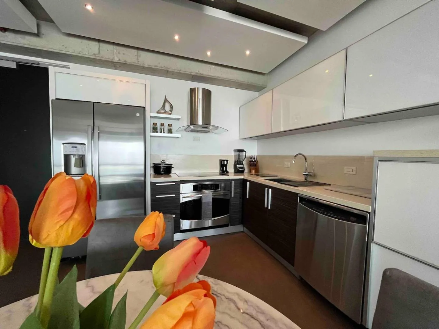 Kitchen or kitchenette in Atlantis Loft Studio by Stay Here PR