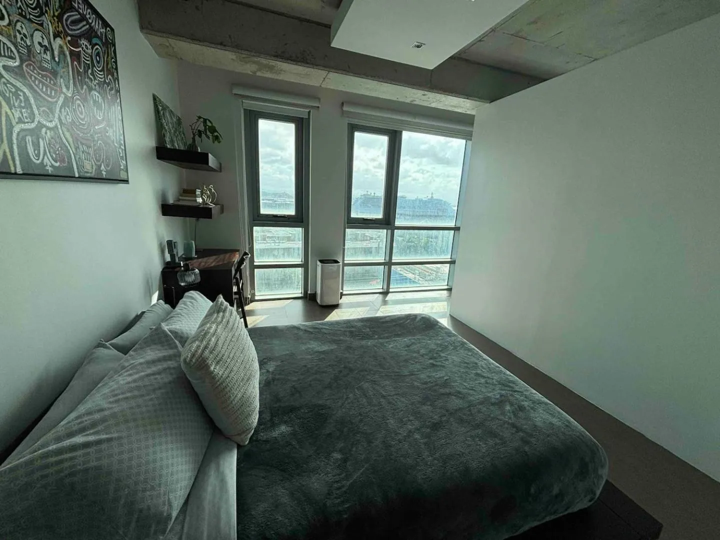 Living room, Bed in Atlantis Loft Studio by Stay Here PR