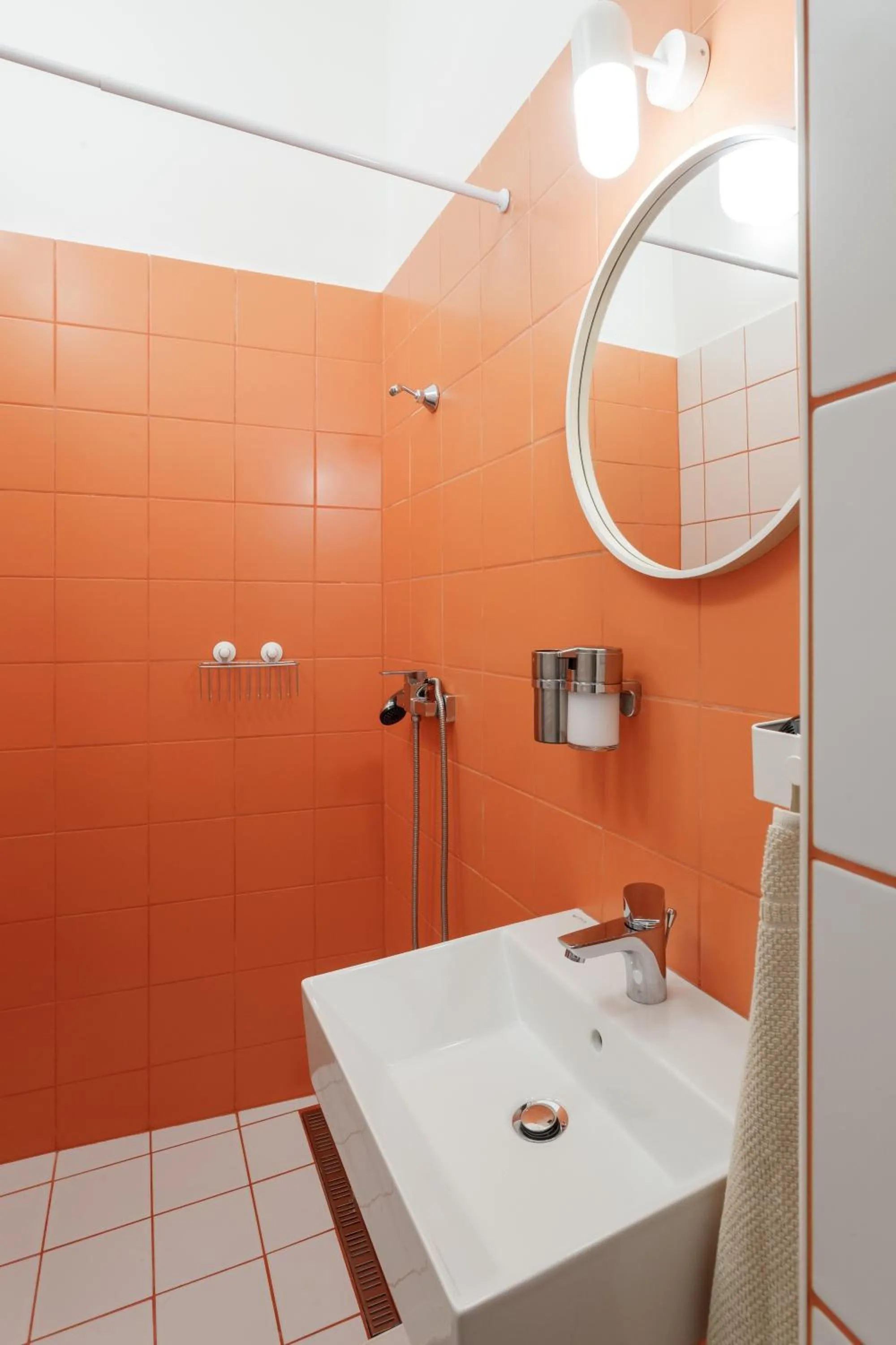 Shower in Avenue Hostel