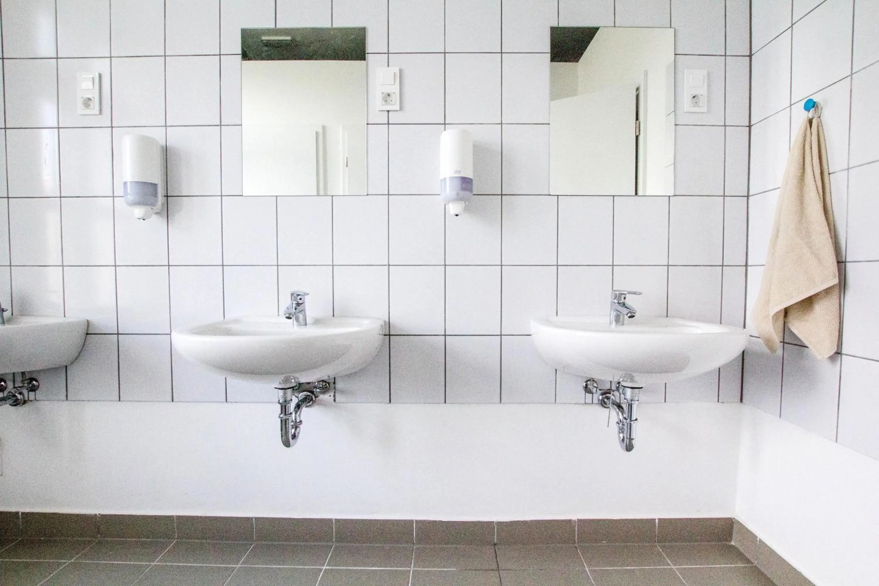 Toilet in Avenue Hostel