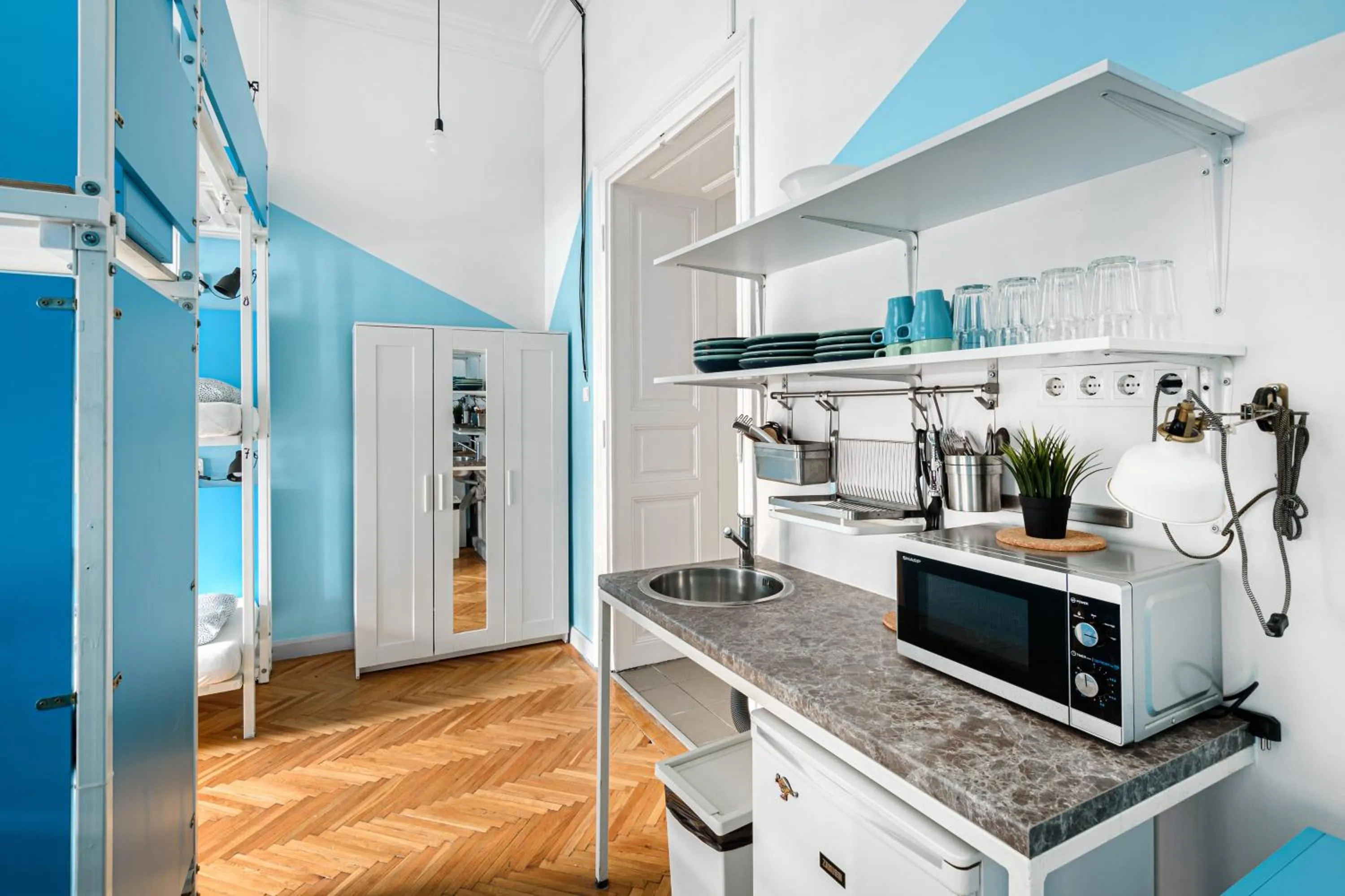 Kitchen or kitchenette in Avenue Hostel