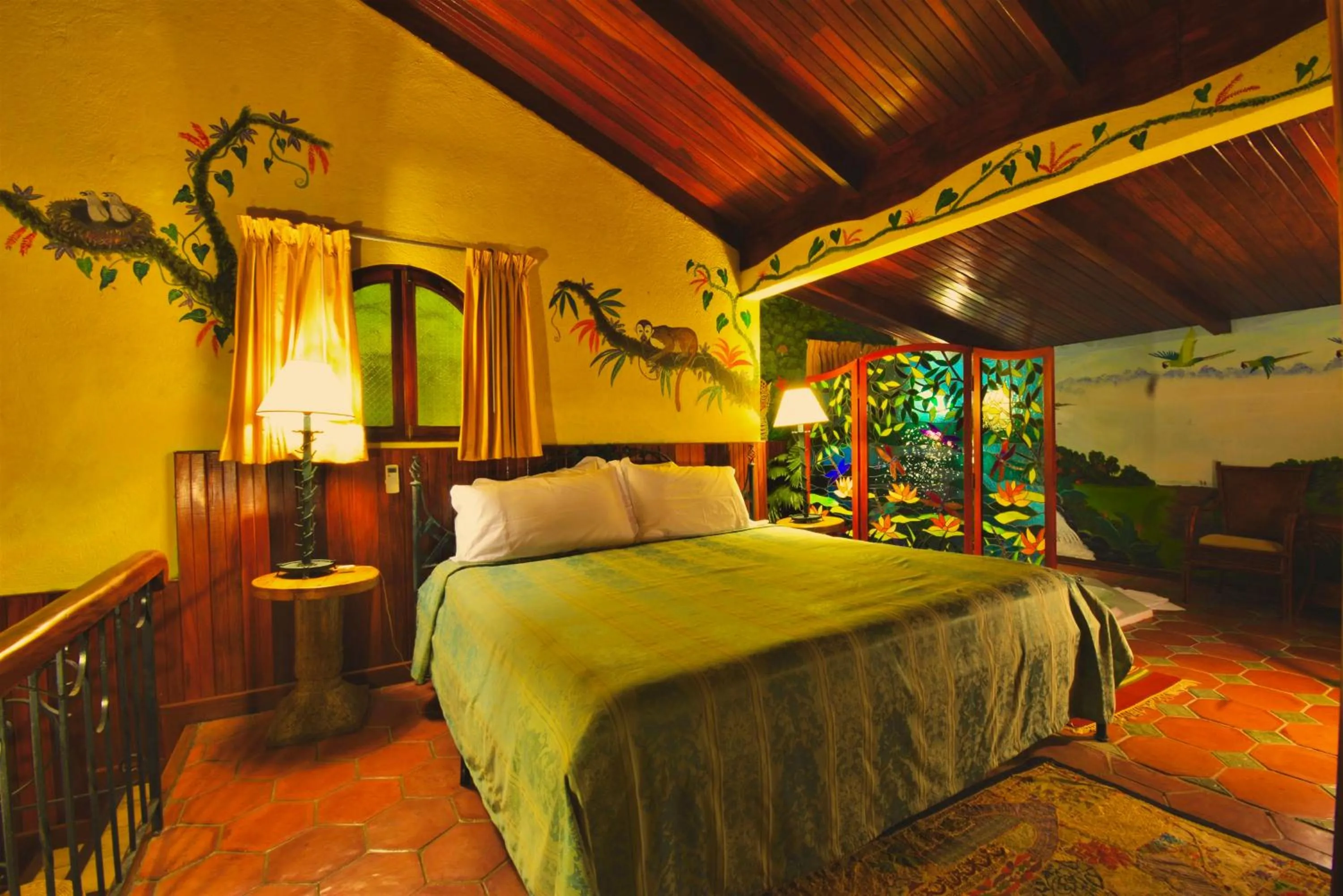 Bed in Hotel La Mansion Inn Arenal