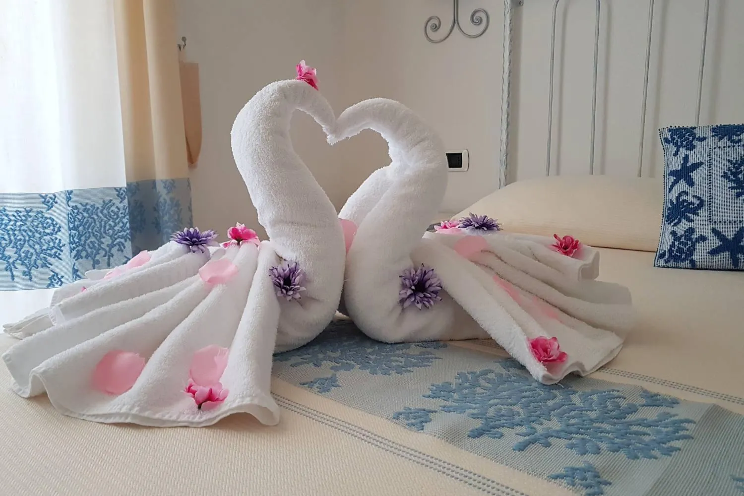 Decorative detail, Bed in Guest House Villabianca