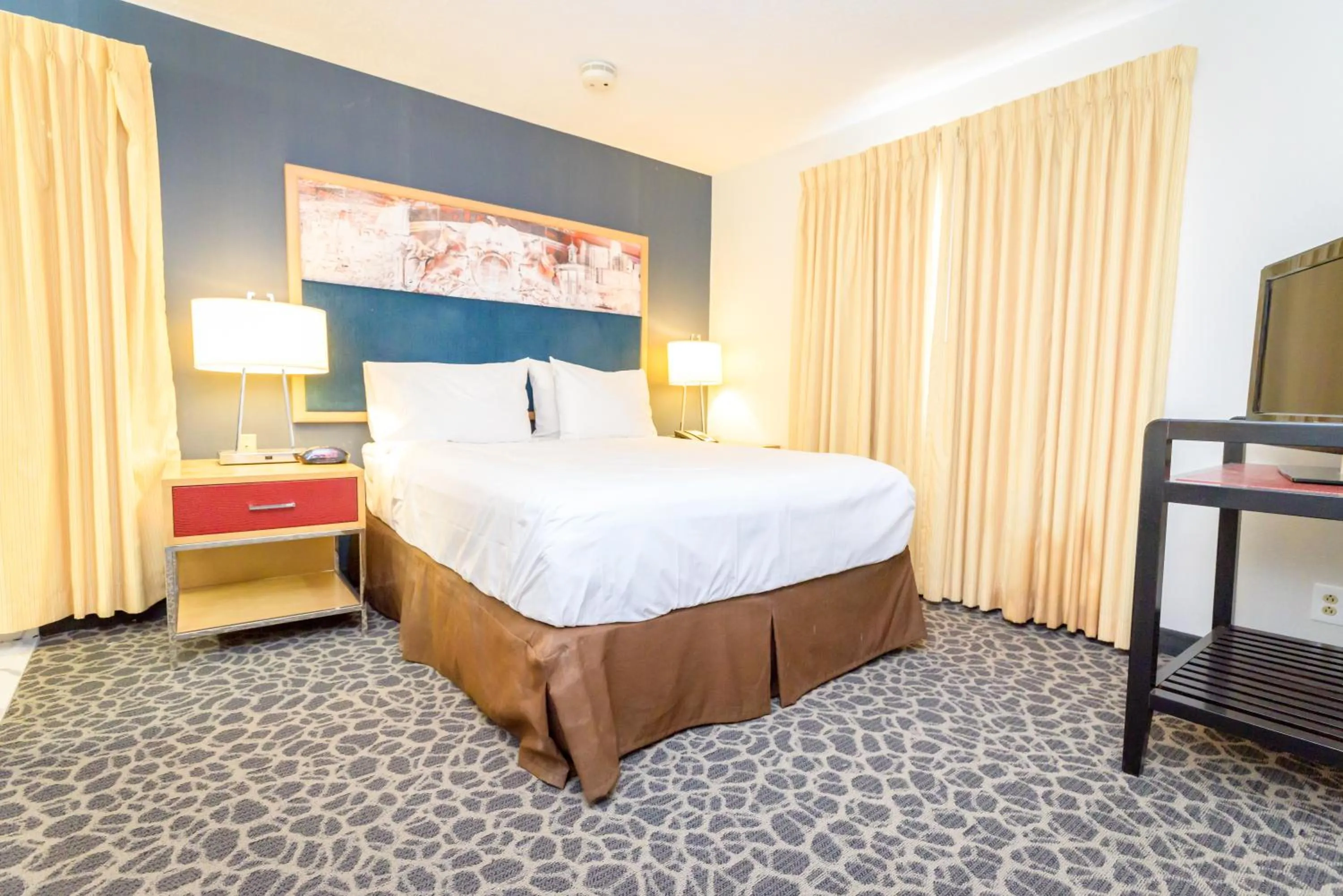 Bed in Philadelphia Suites at Airport - An Extended Stay Hotel