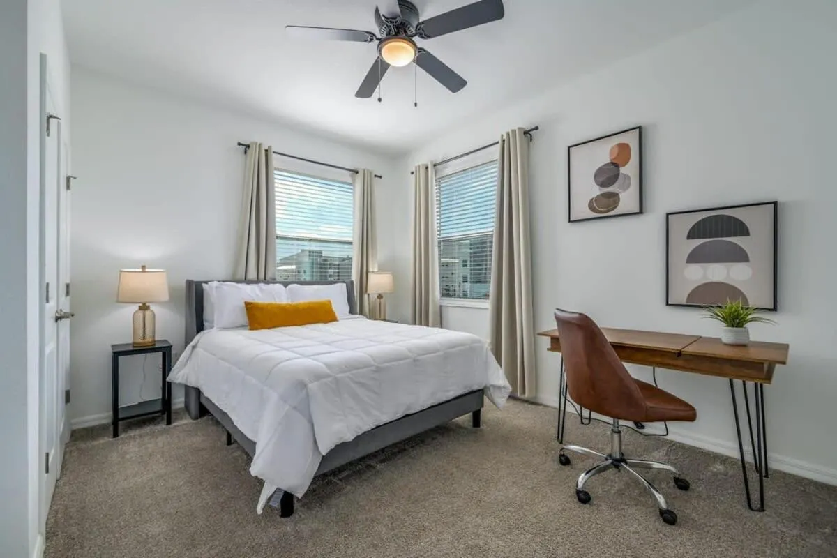 Bed in Spacious Beautiful 3-BR Condo Prime Location