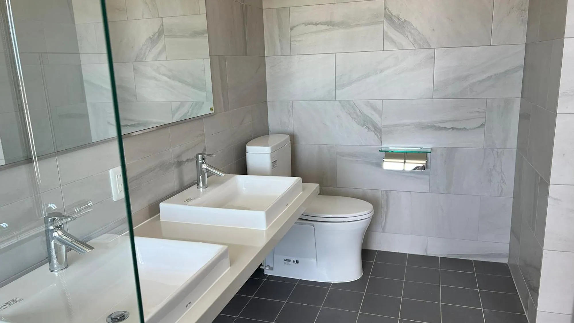 Shower in ＆Monde. Okinawa Arena Condominium