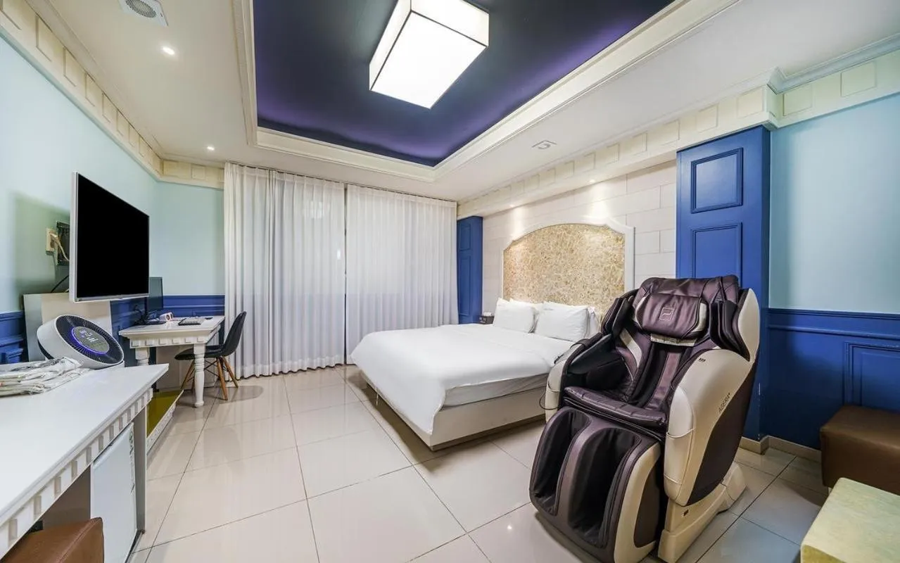 Bed in Olle Business Hotel