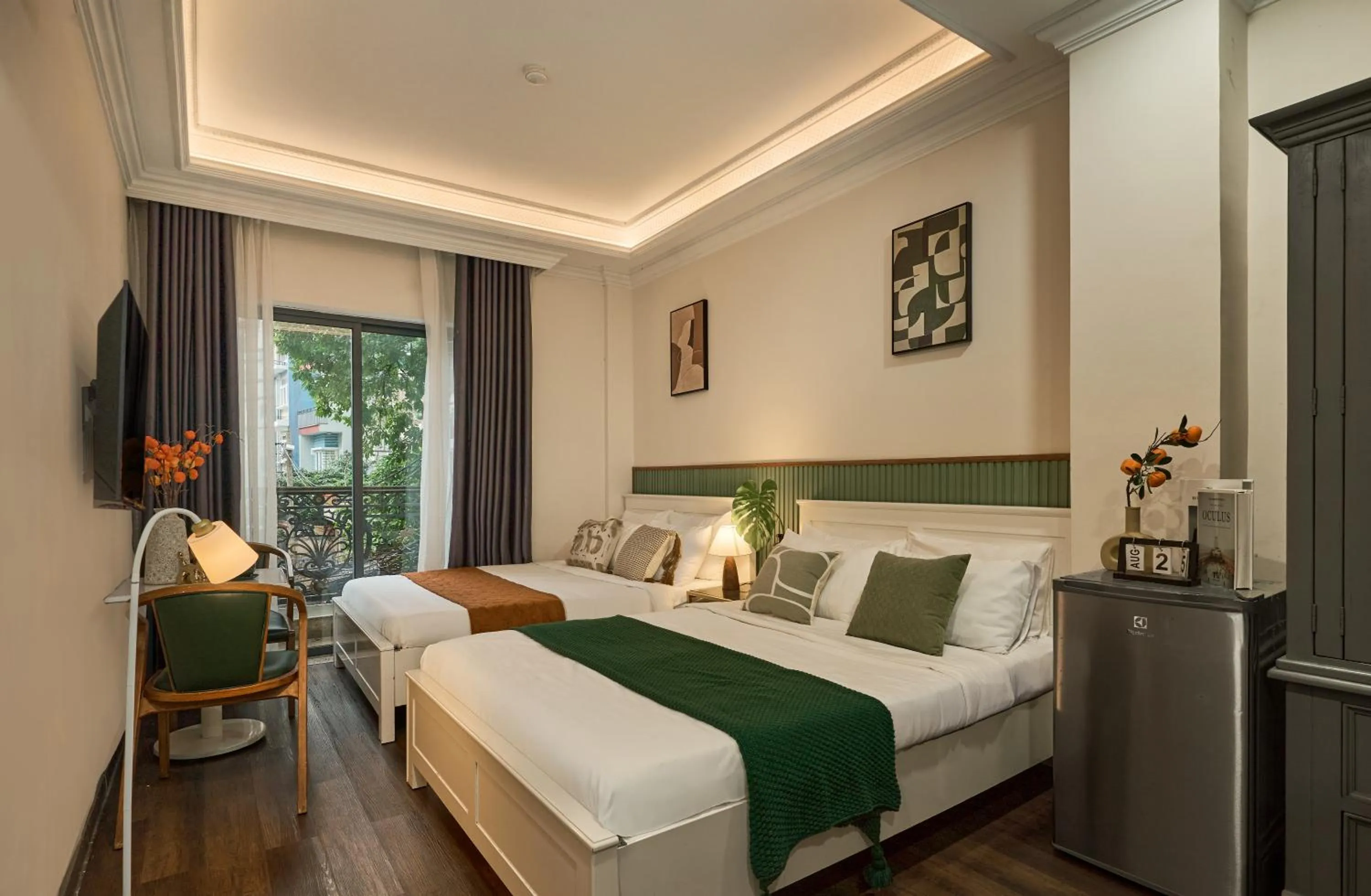 Bed in The Passion Hotel Airport - 5 minutes to Tan Son Nhat