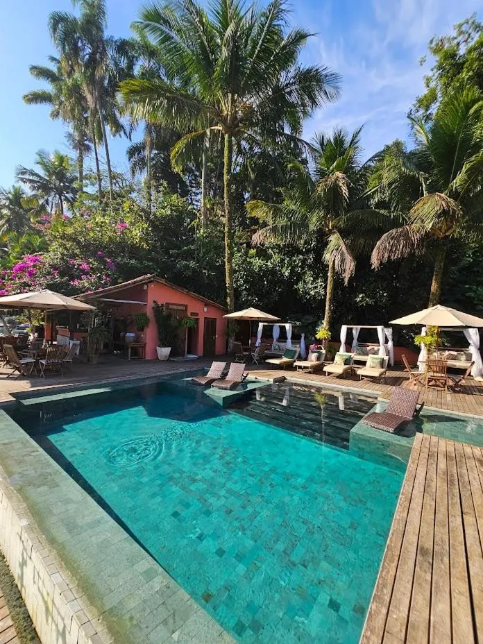 Restaurant/places to eat in Pousada e Mergulho Jamanta