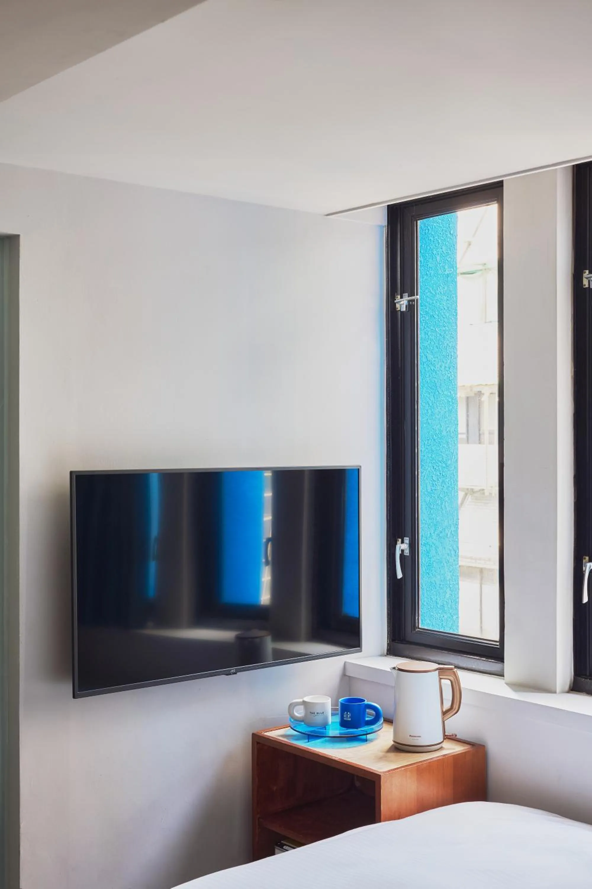 TV and multimedia, Bed in The Blue by Just Inn