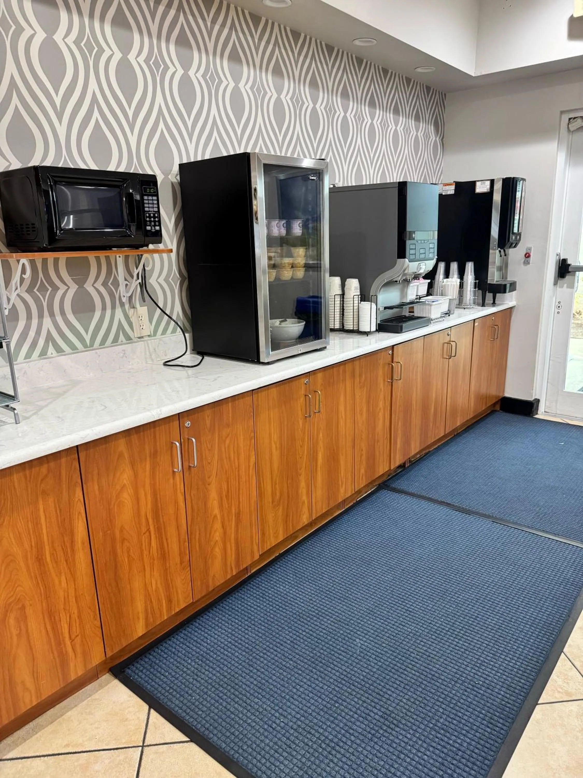 Breakfast in Microtel Inn & Suites by Wyndham Port Charlotte Punta Gorda