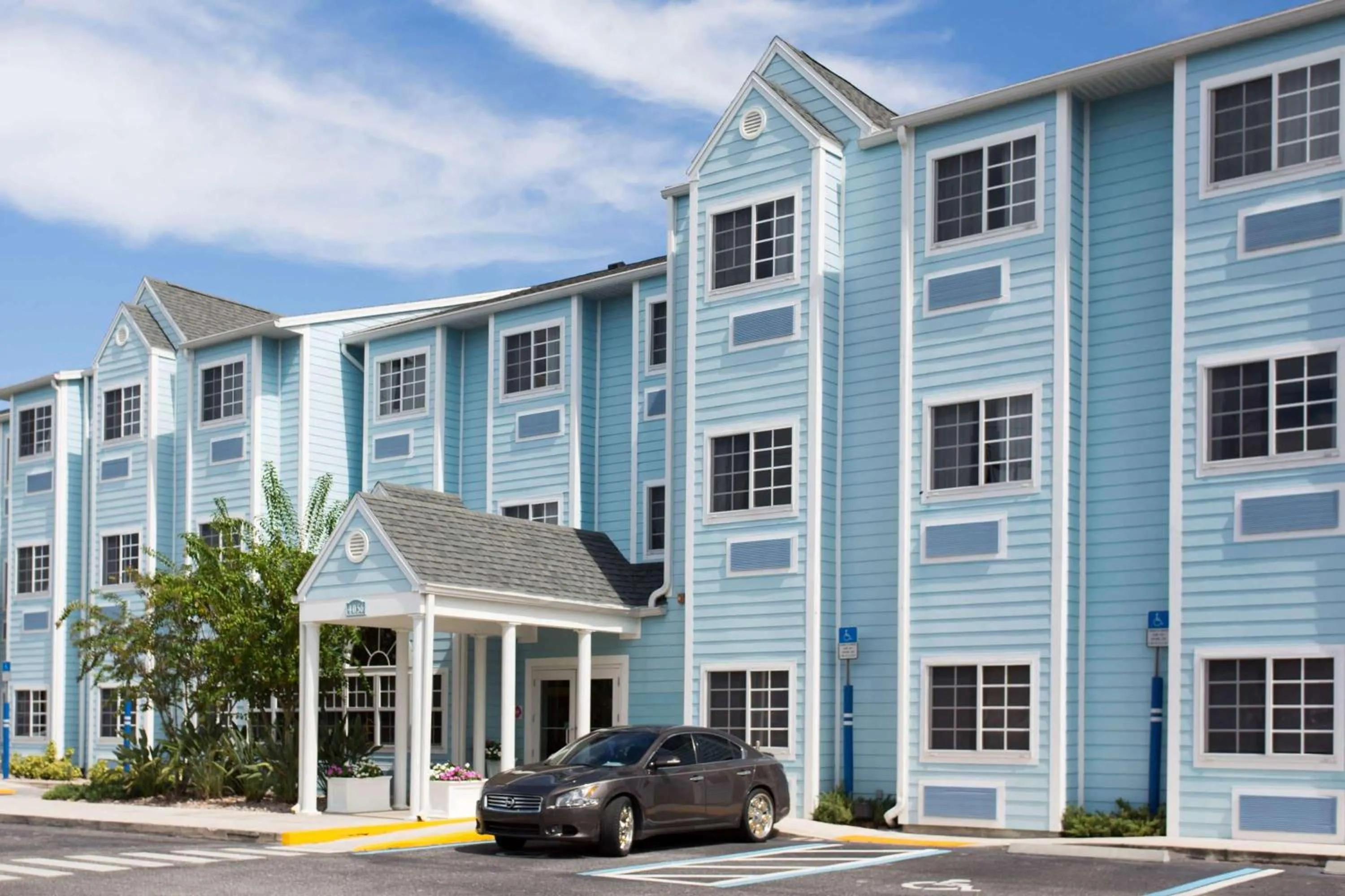 Property building in Microtel Inn & Suites by Wyndham Port Charlotte Punta Gorda