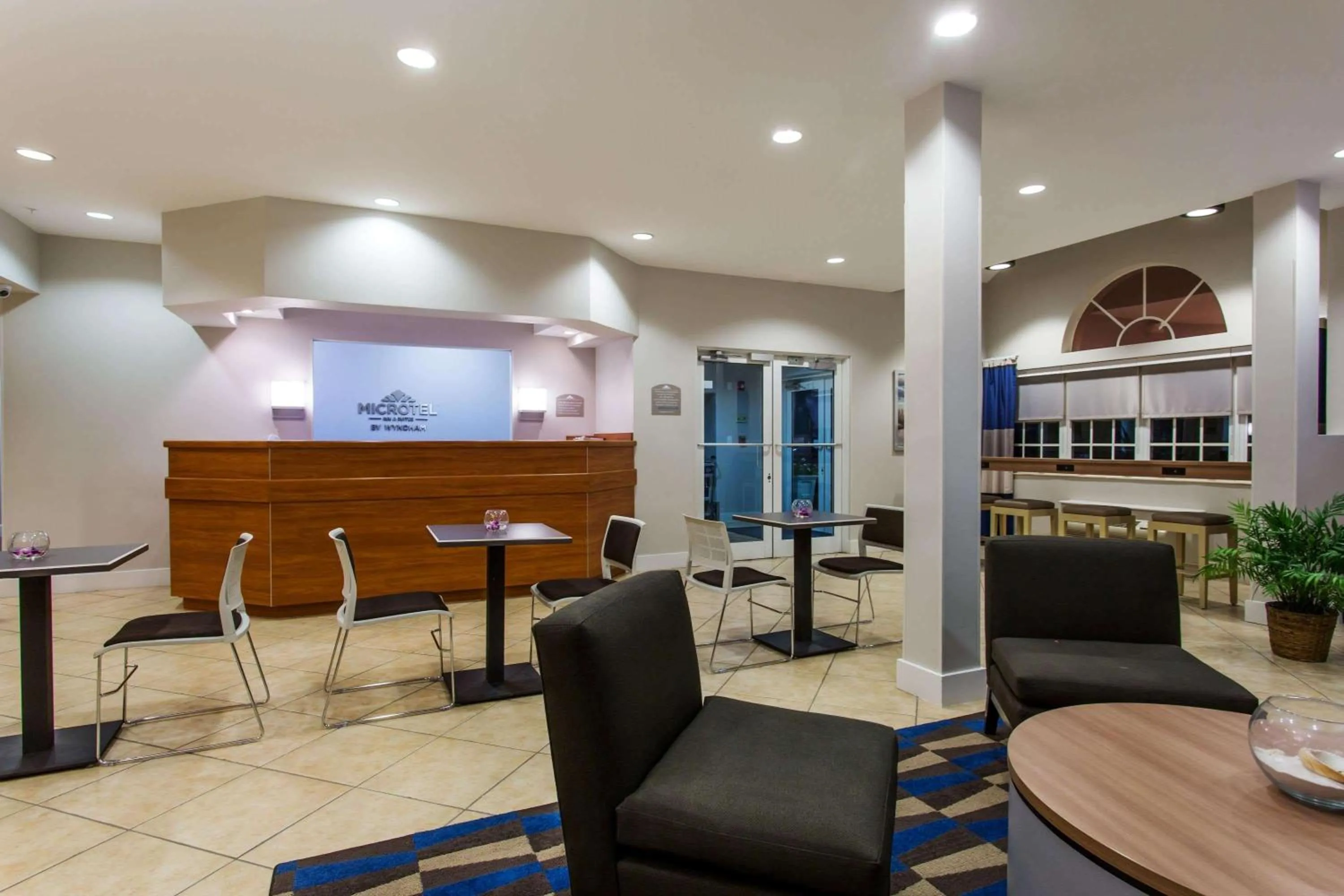 Lobby or reception in Microtel Inn & Suites by Wyndham Port Charlotte Punta Gorda