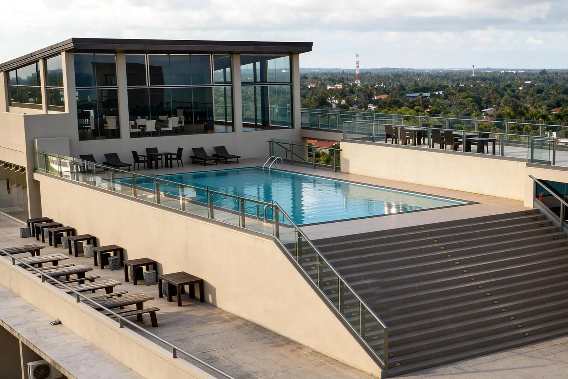 Swimming pool in Corundum Breeze Negombo