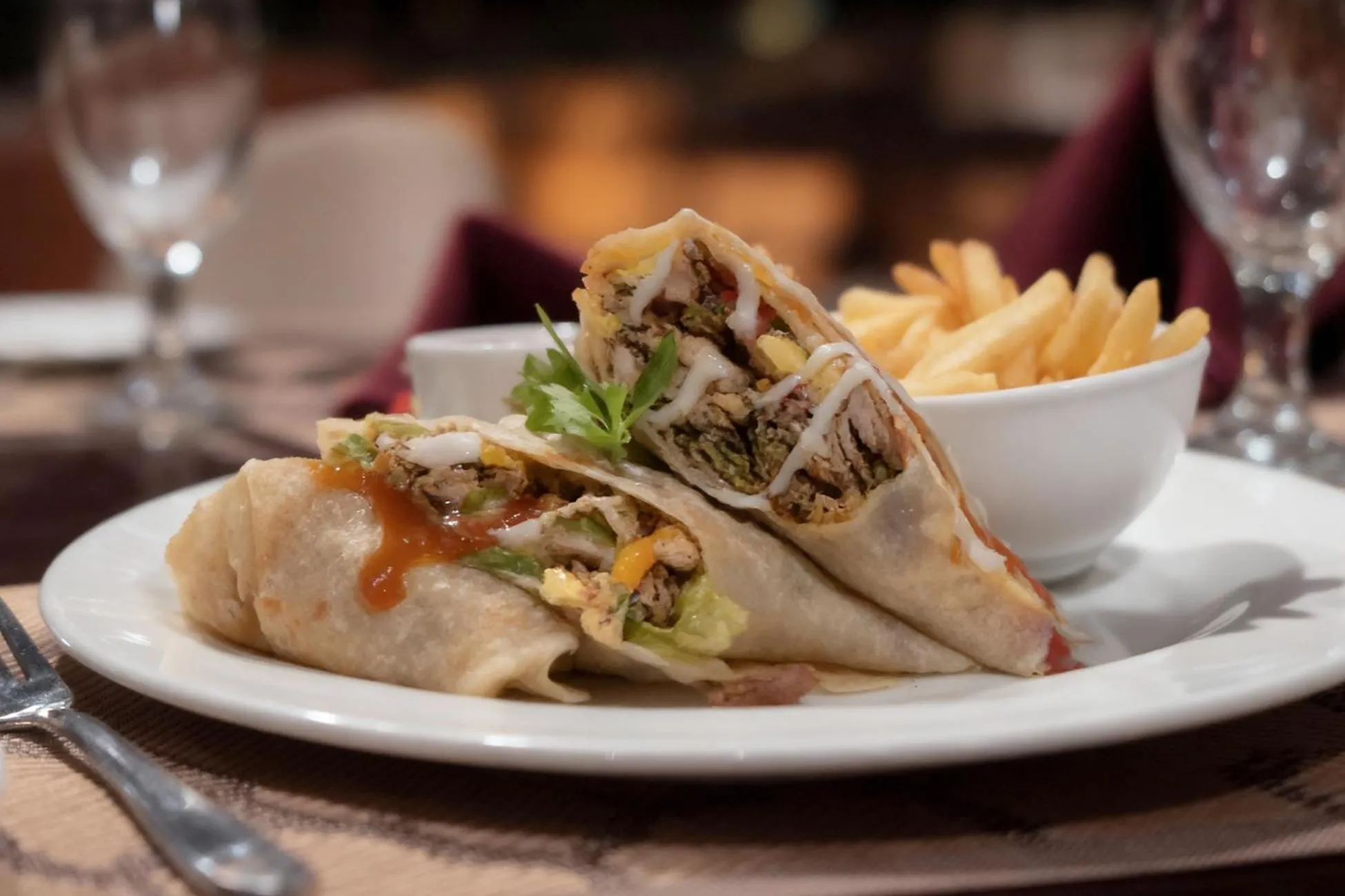 Restaurant/places to eat in Corundum Breeze Negombo