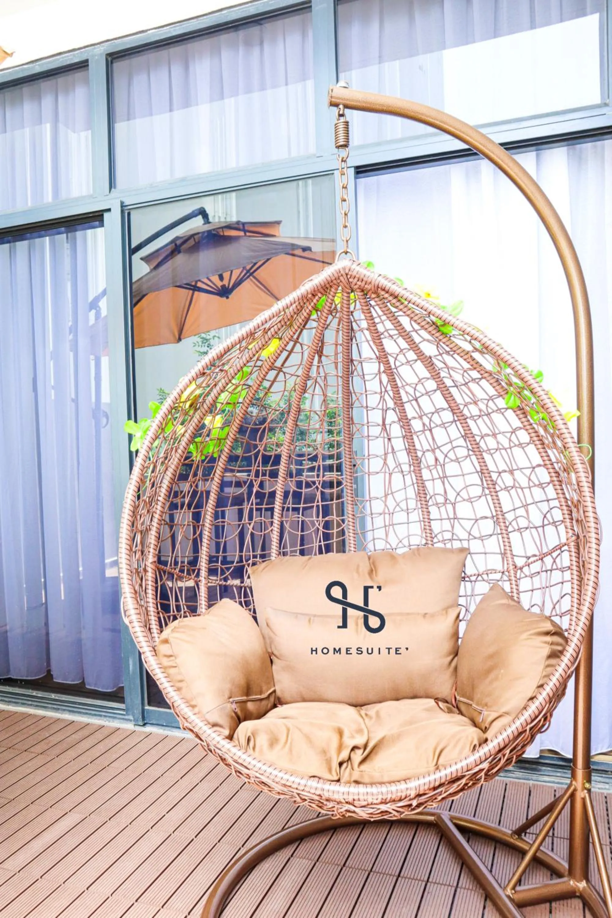 Balcony/Terrace in The Shore by Homesuite'