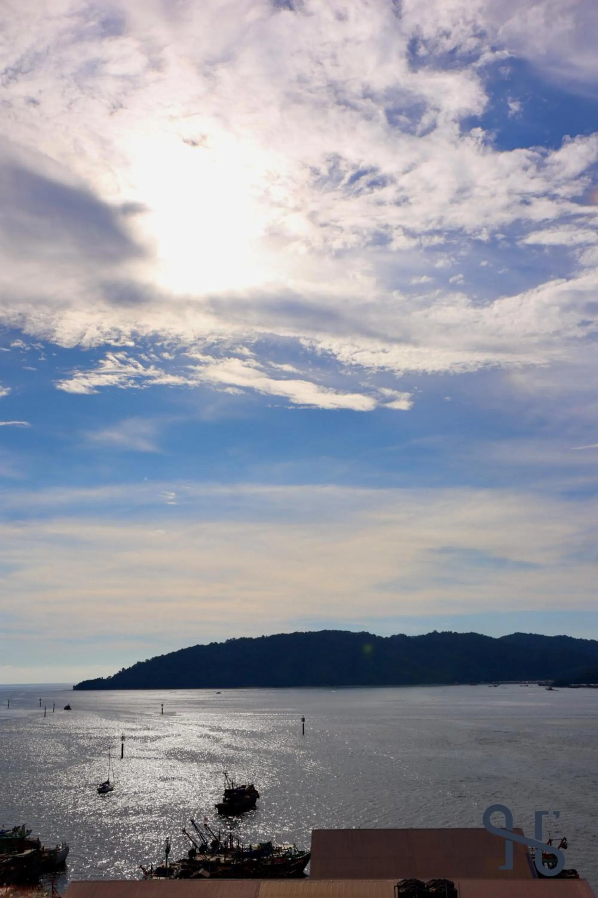 Balcony/Terrace in The Shore by Homesuite'