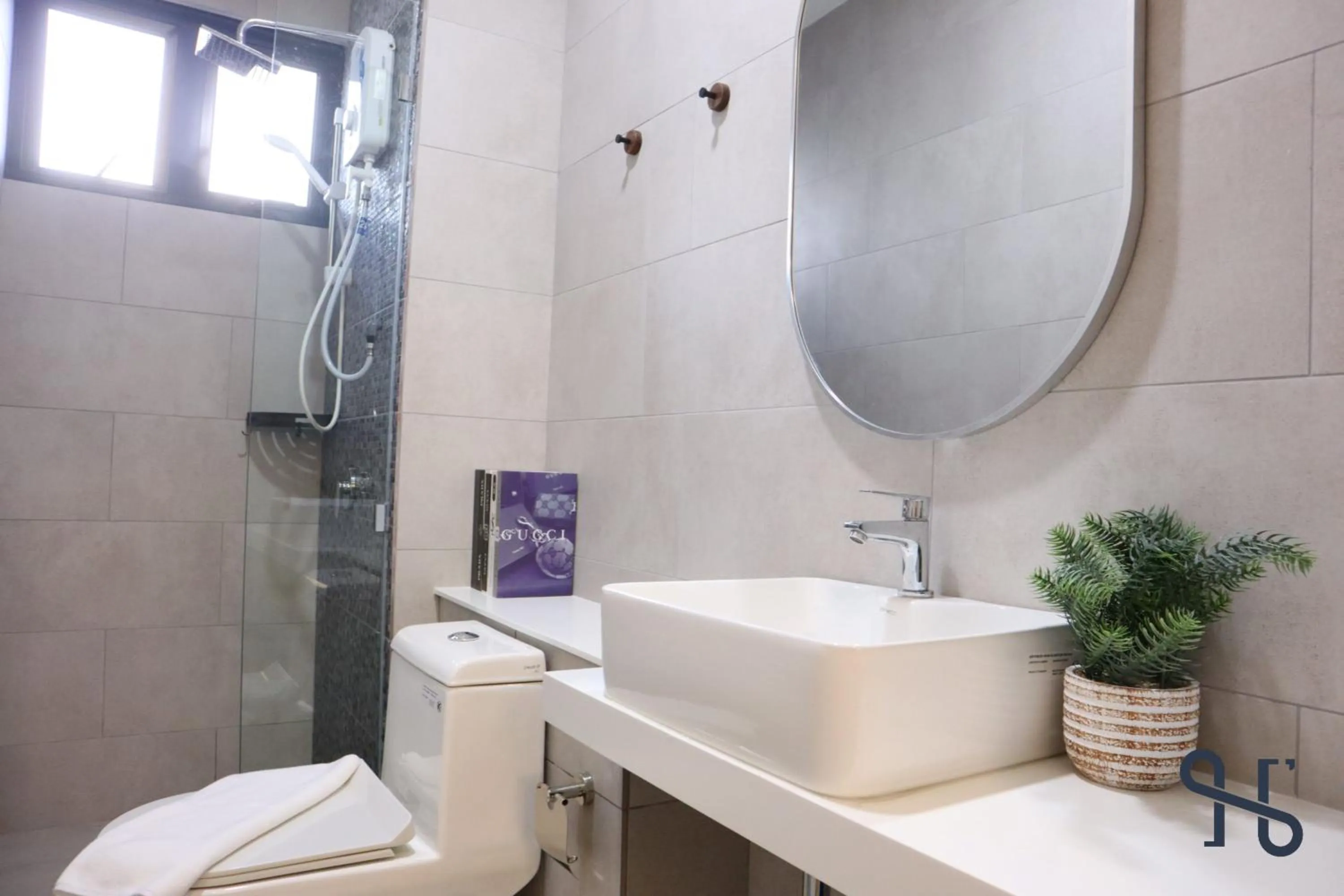 Toilet in The Shore by Homesuite'