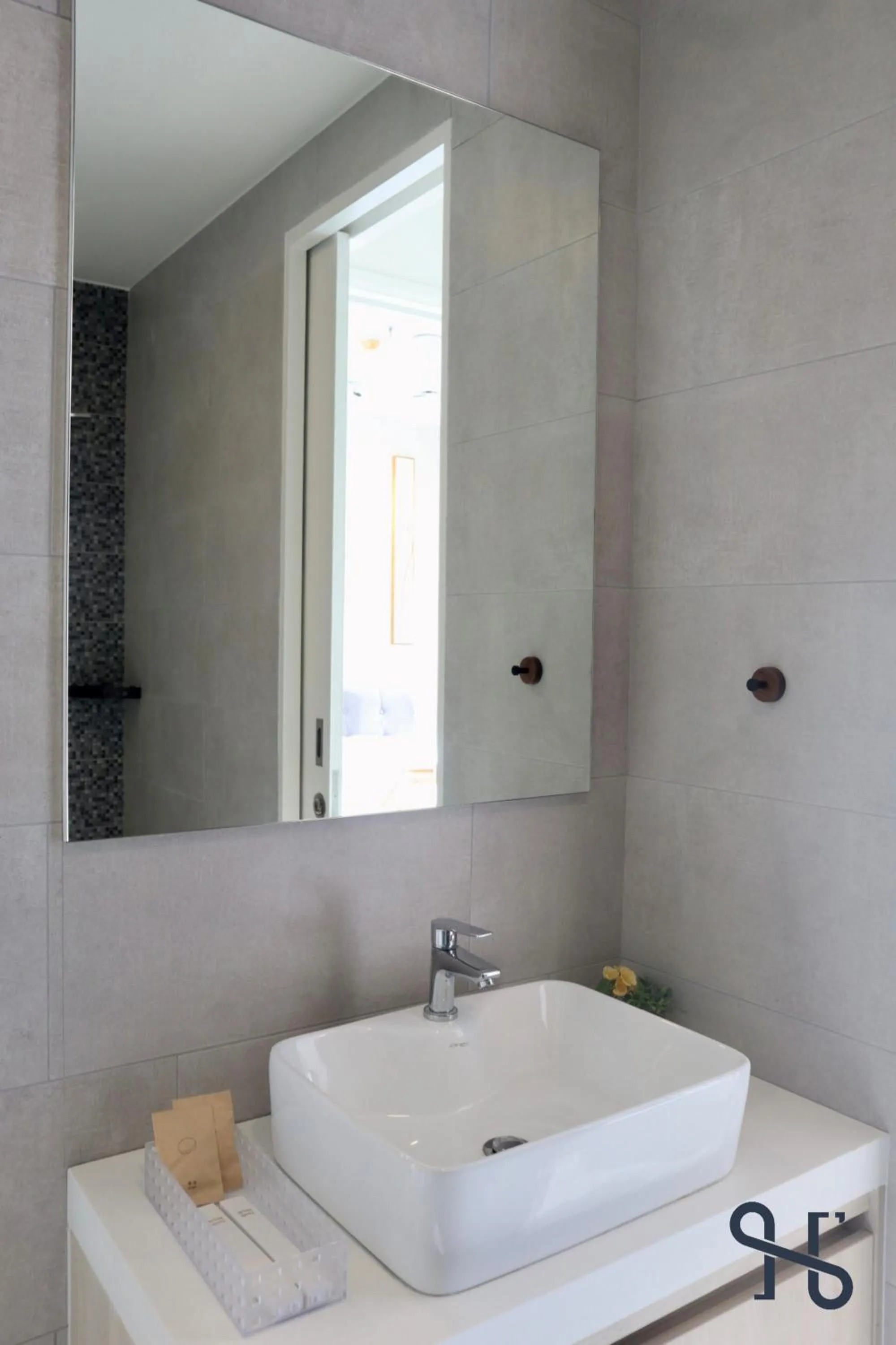 Bathroom in The Shore by Homesuite'