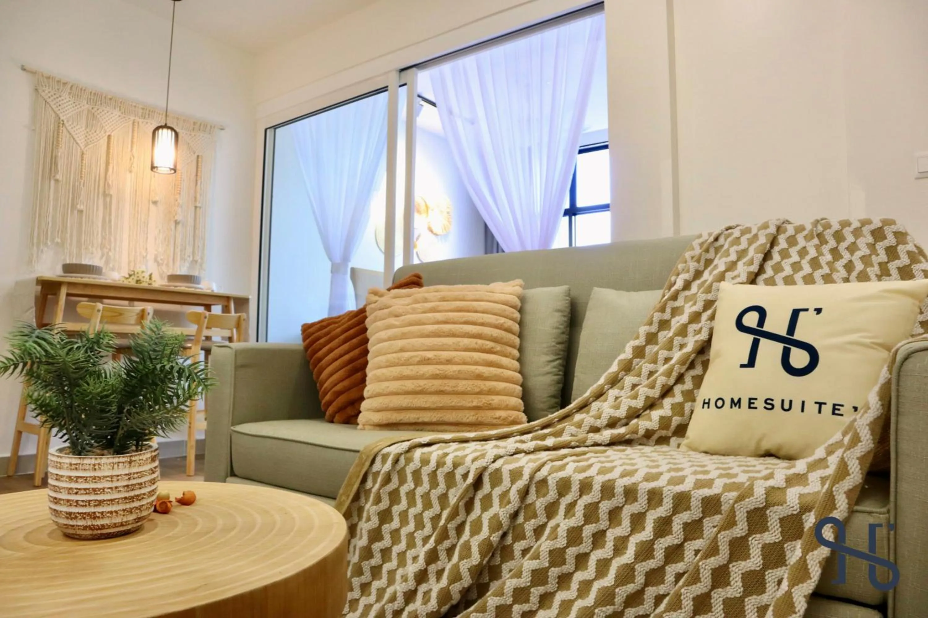 Living room in The Shore by Homesuite'