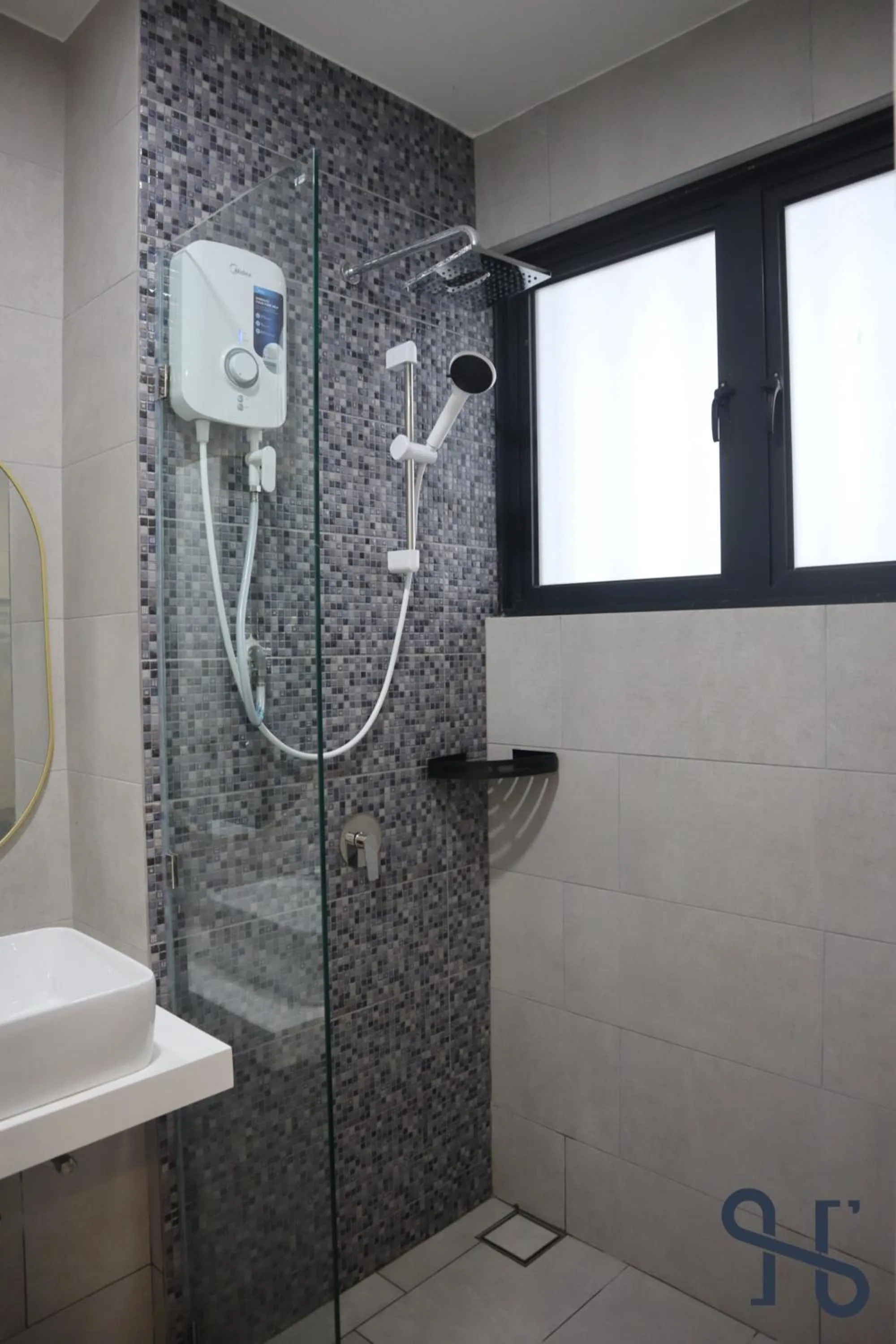 The Shore by Homesuite'