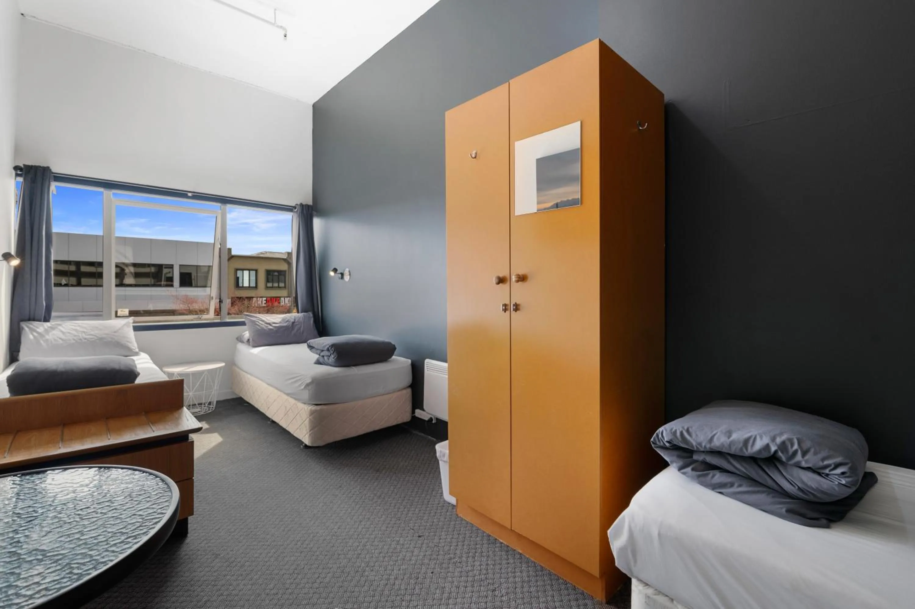 Bed in Rock Solid Backpackers Rotorua