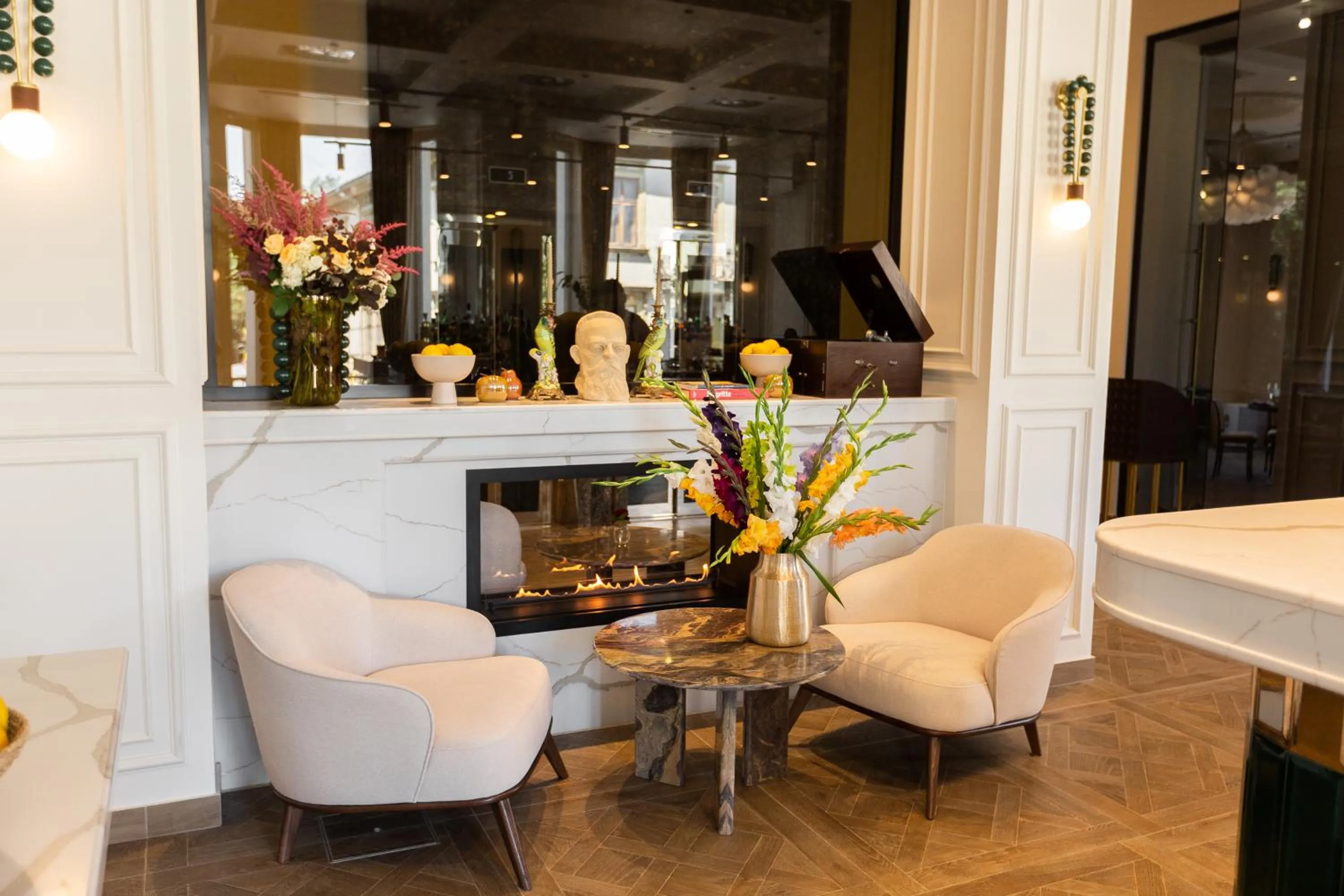 Restaurant/places to eat in Nadiya Palace & Wellness