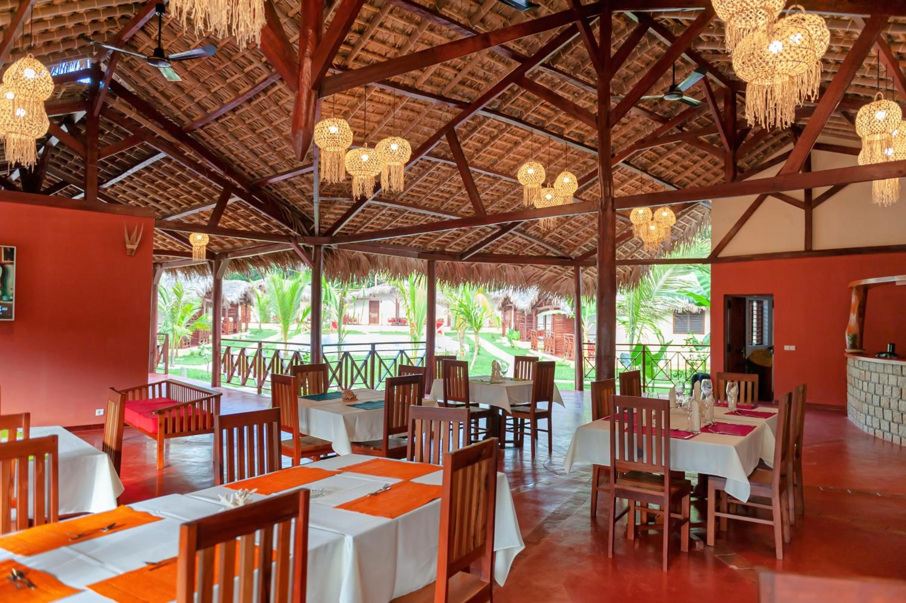 Restaurant/places to eat in Blue Sky Resort